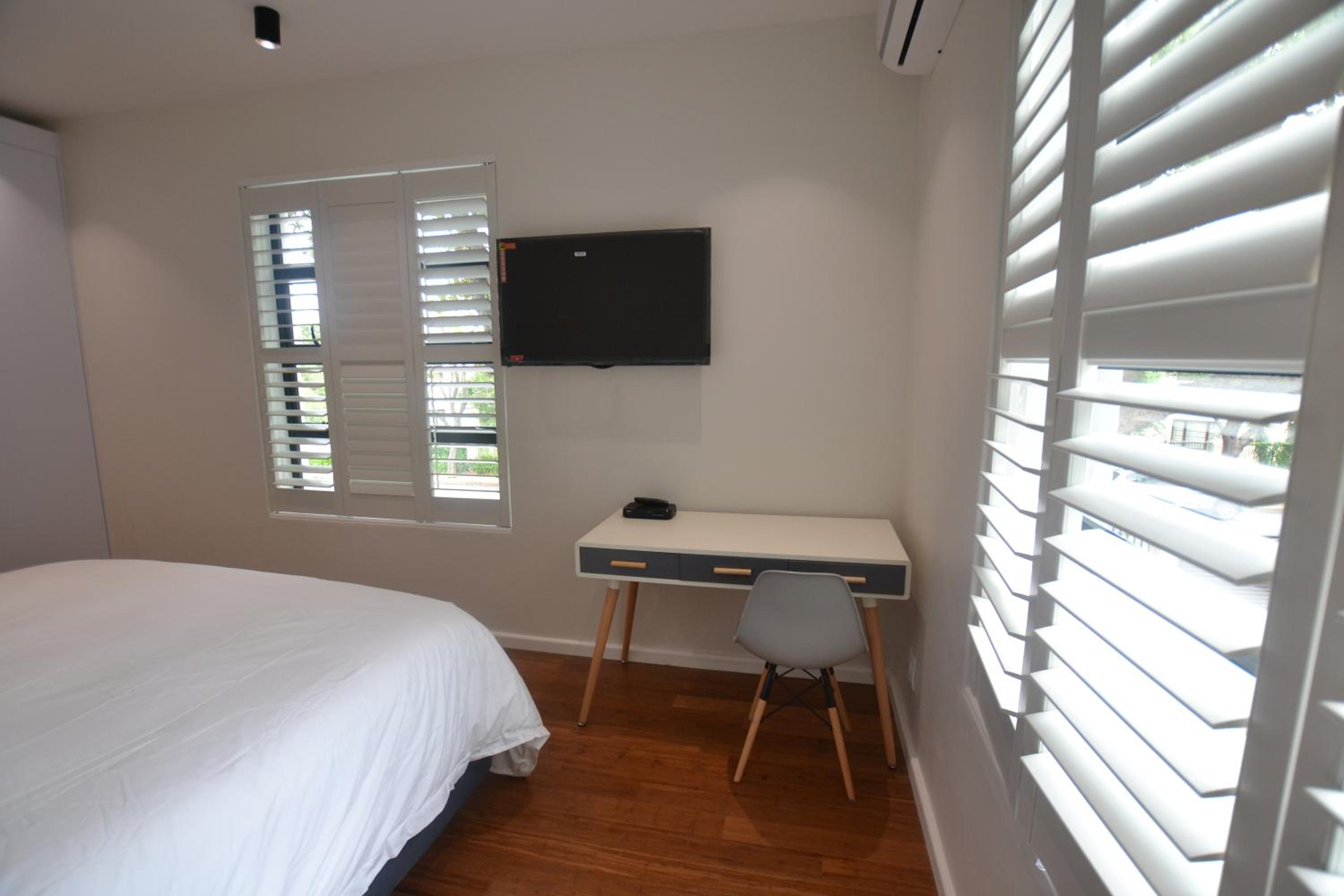 Deluxe King Room photo 3