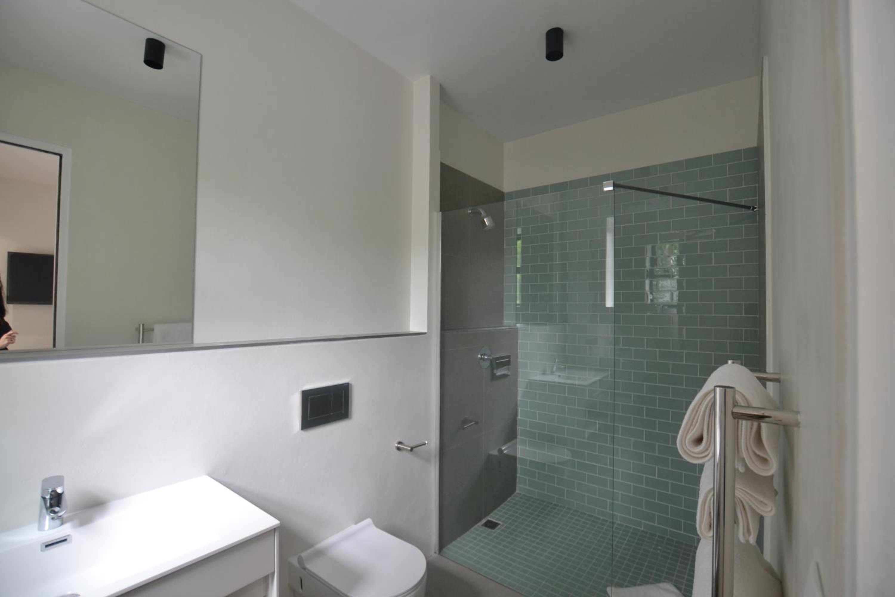Deluxe King Room photo 2