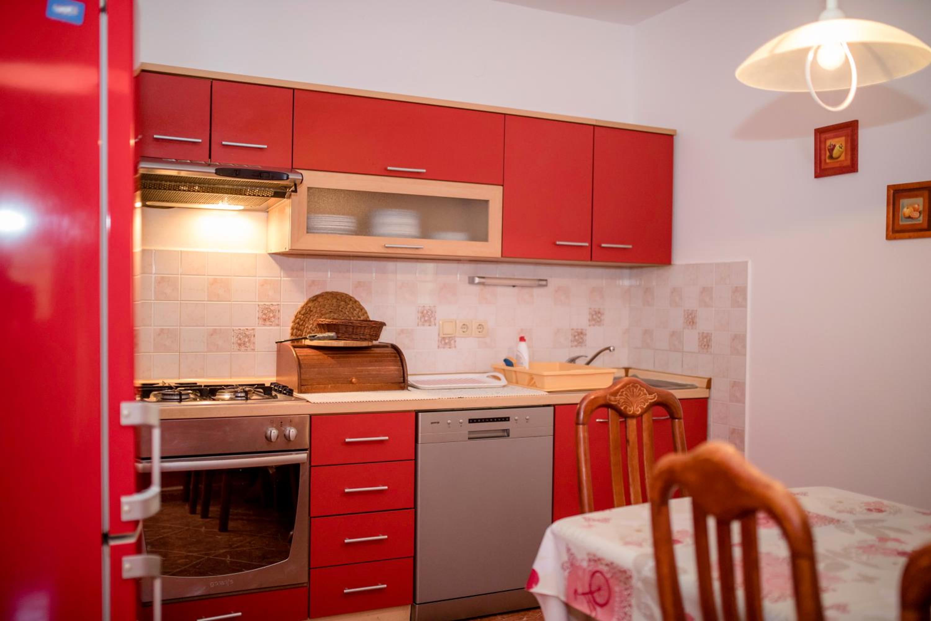 Apartment - Ground Floor photo 2