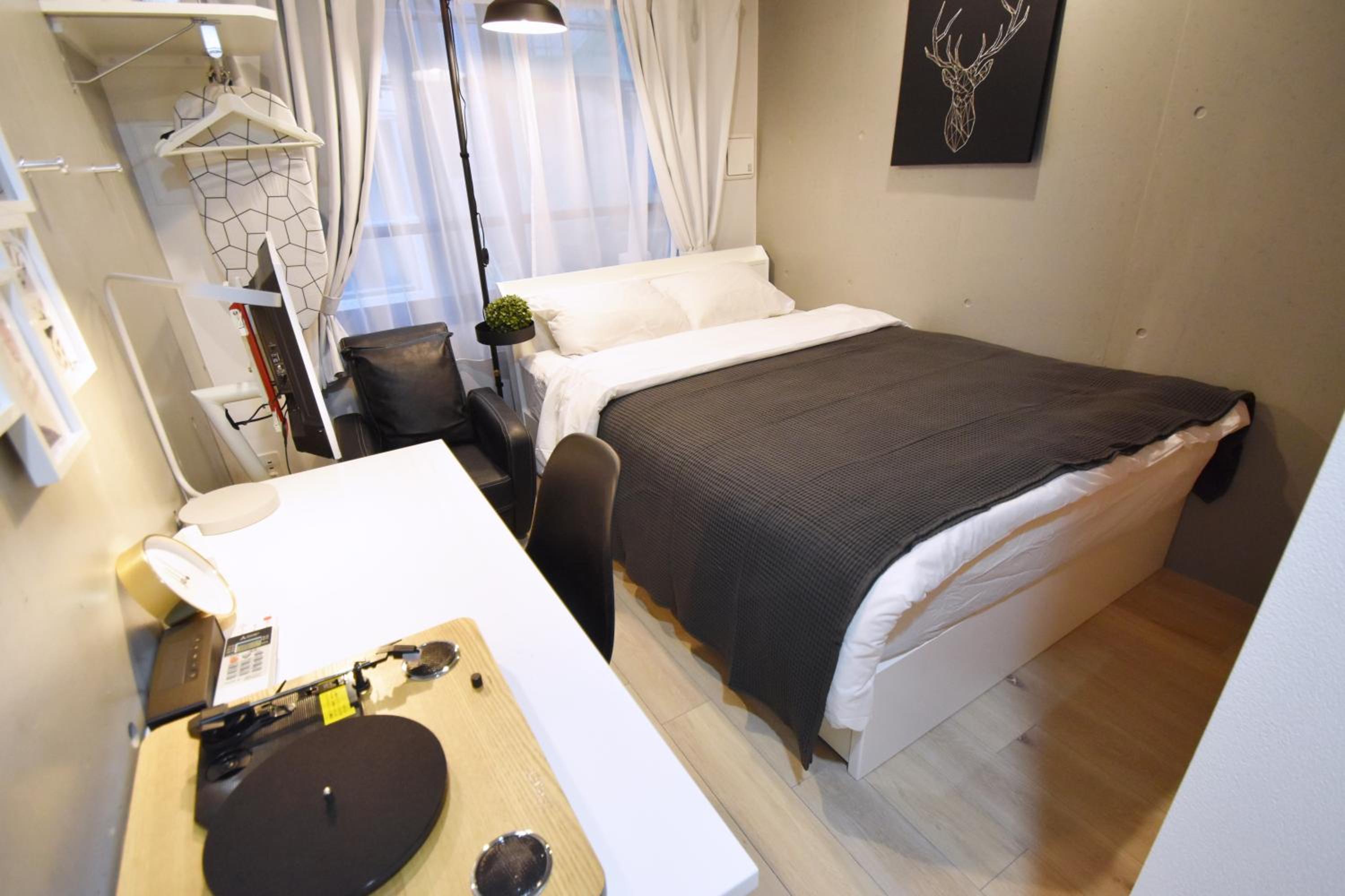 Studio Apartment photo 2