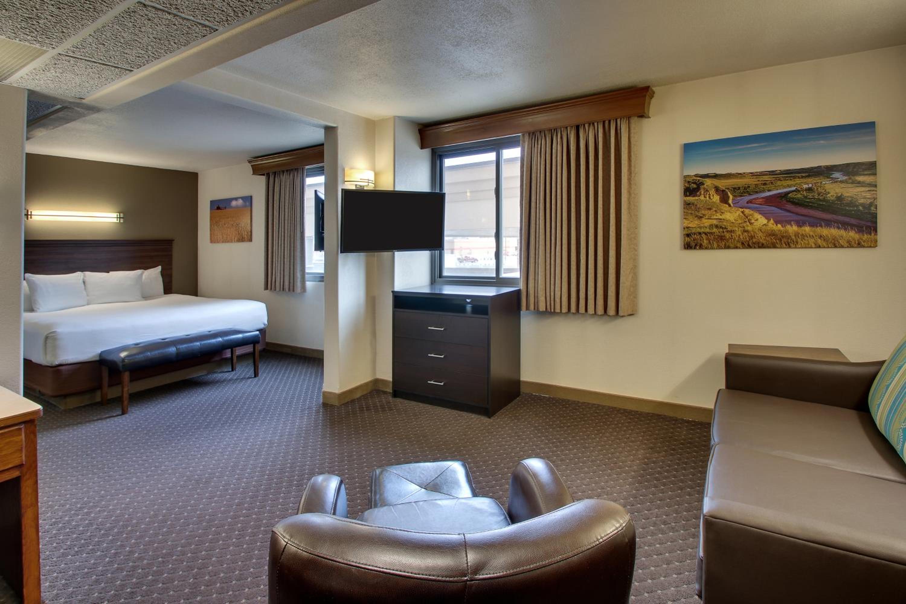 Executive King Suite - Photo 1
