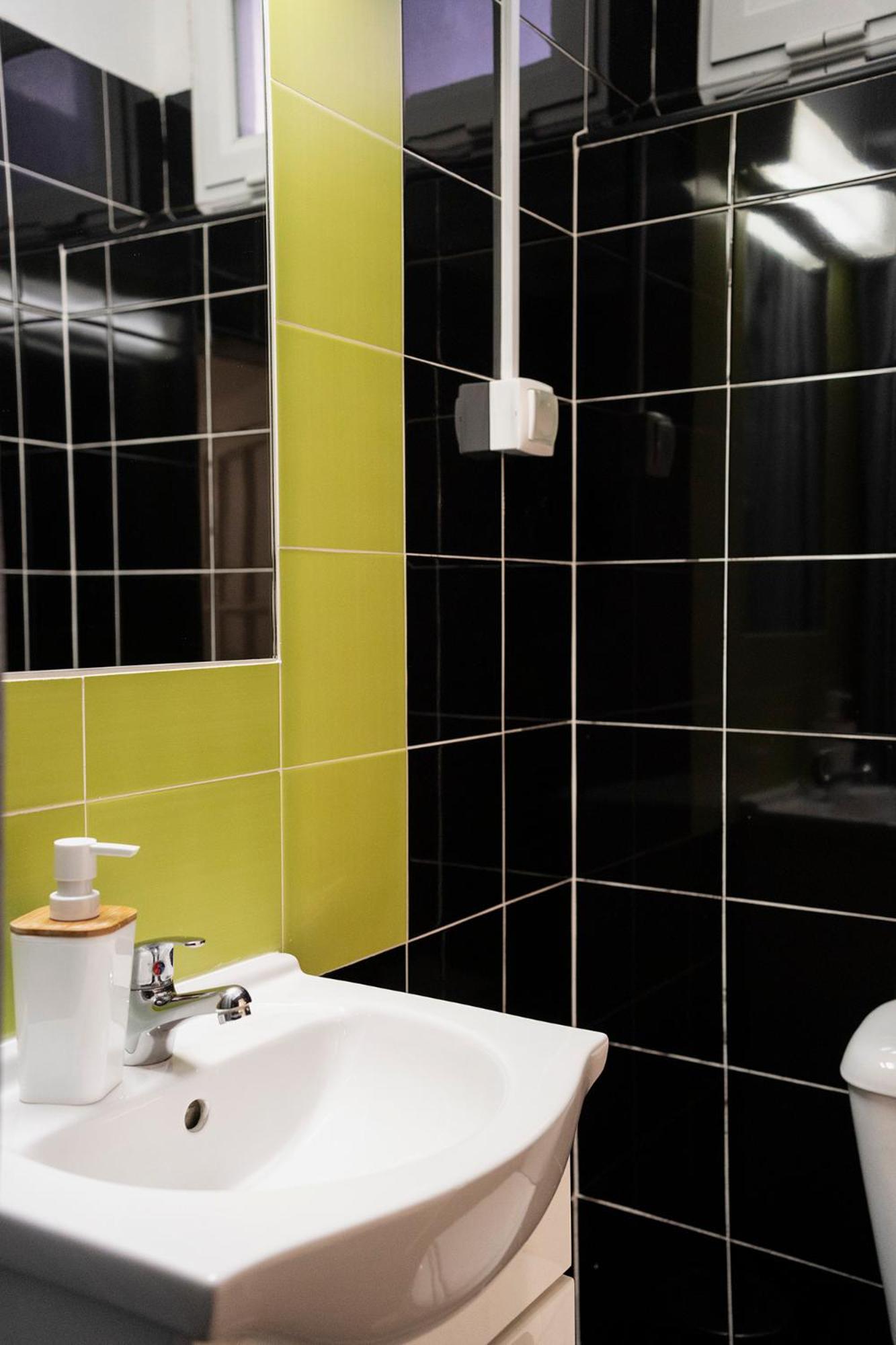 Single Room photo 3