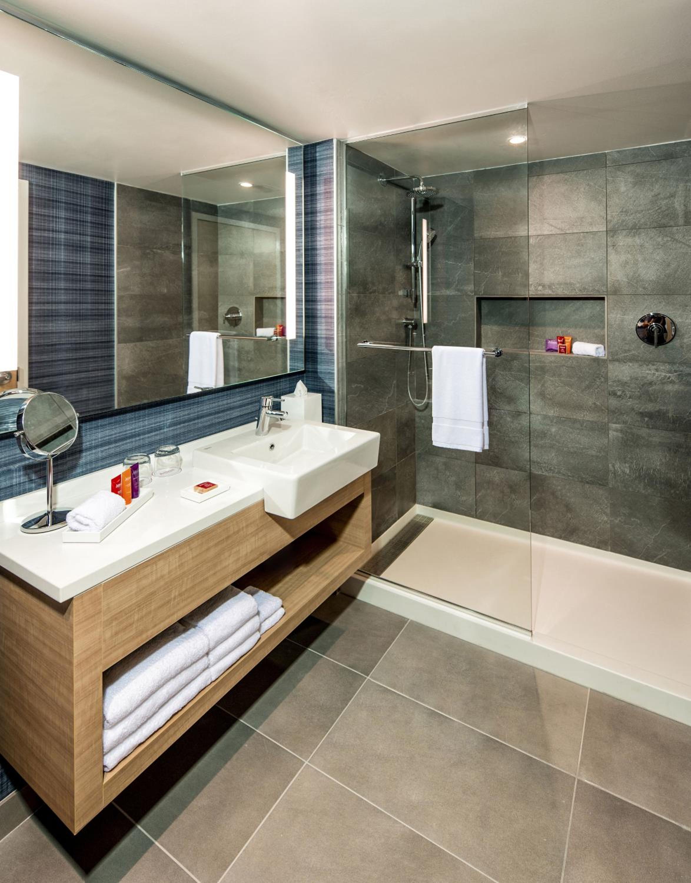 Superior Queen Room with Two Queen Beds - Bay View