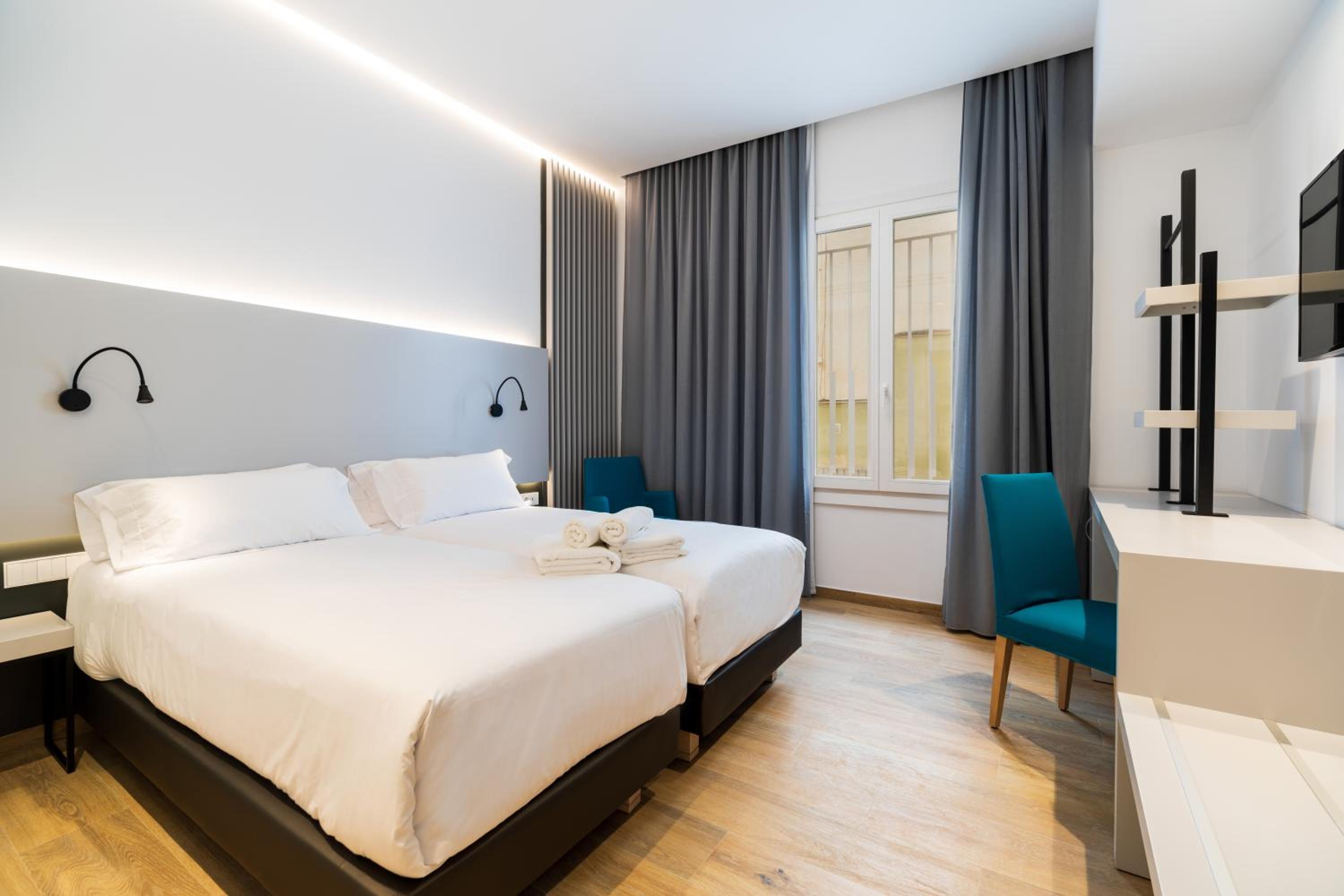 Deluxe Double or Twin Room - Ground Floor - Photo 1