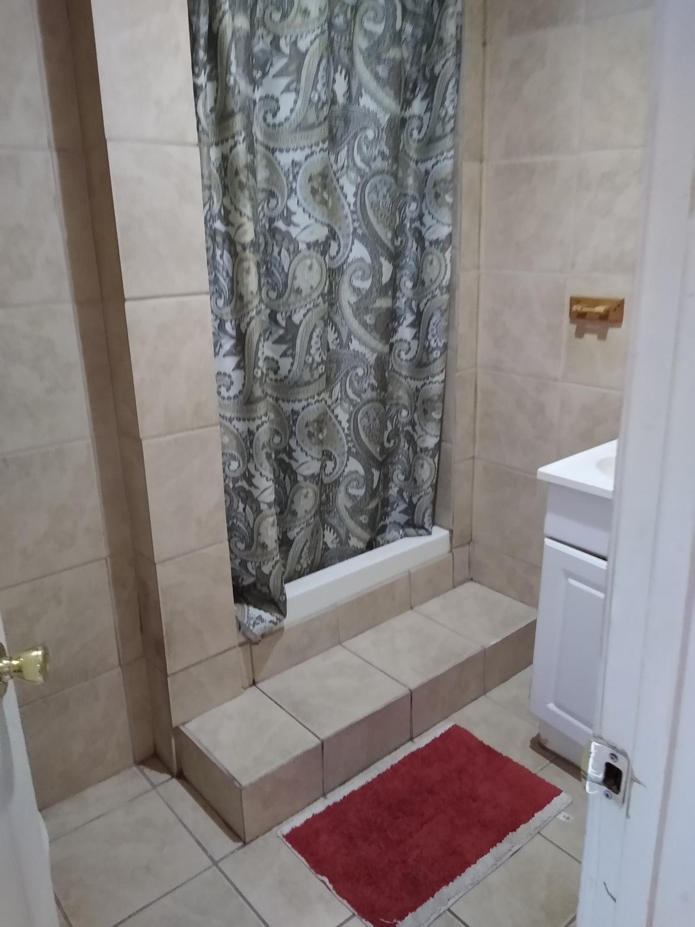 Double Room with Two Double Beds - Photo 13