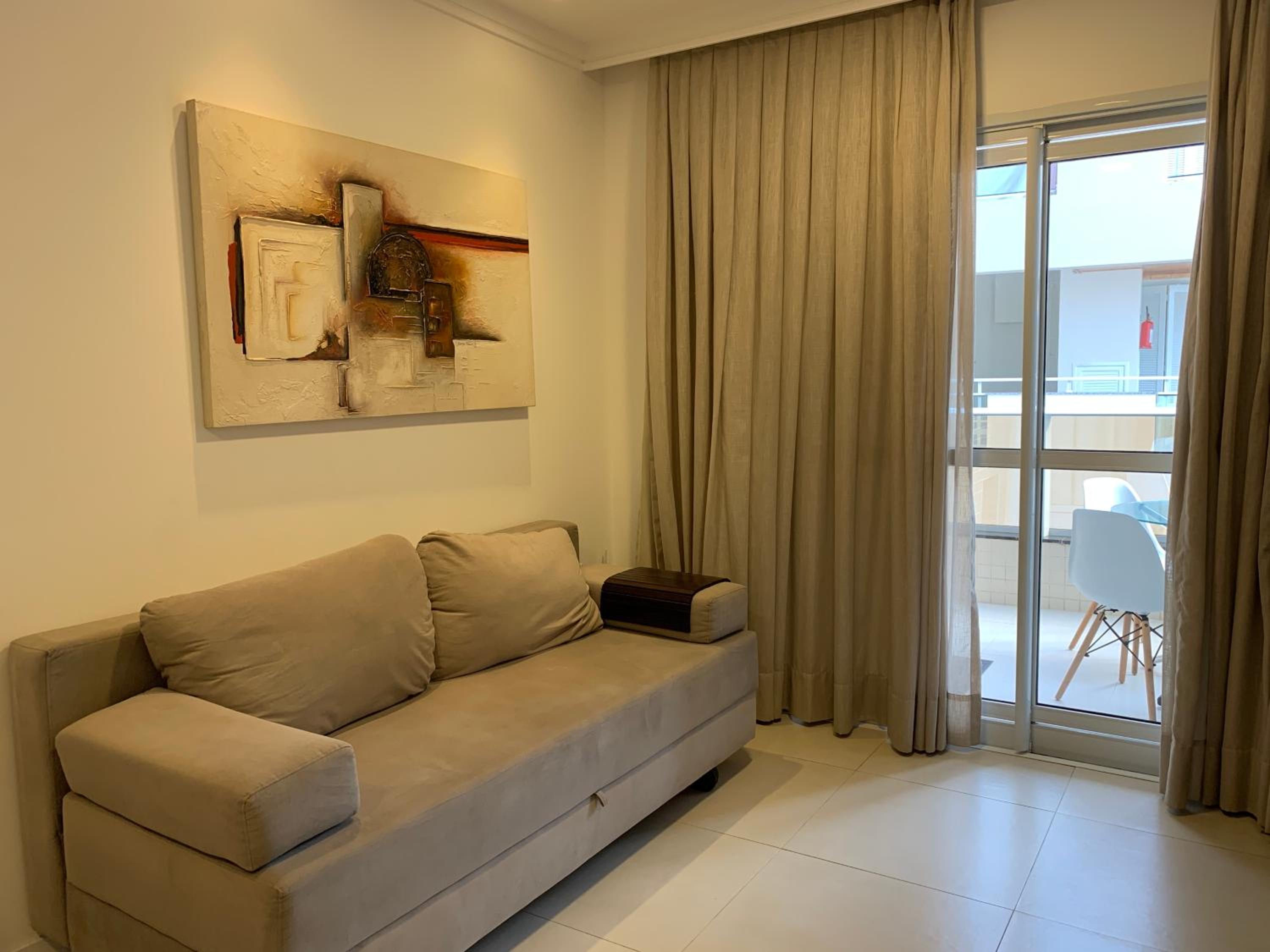 One-Bedroom Apartment - Photo 6