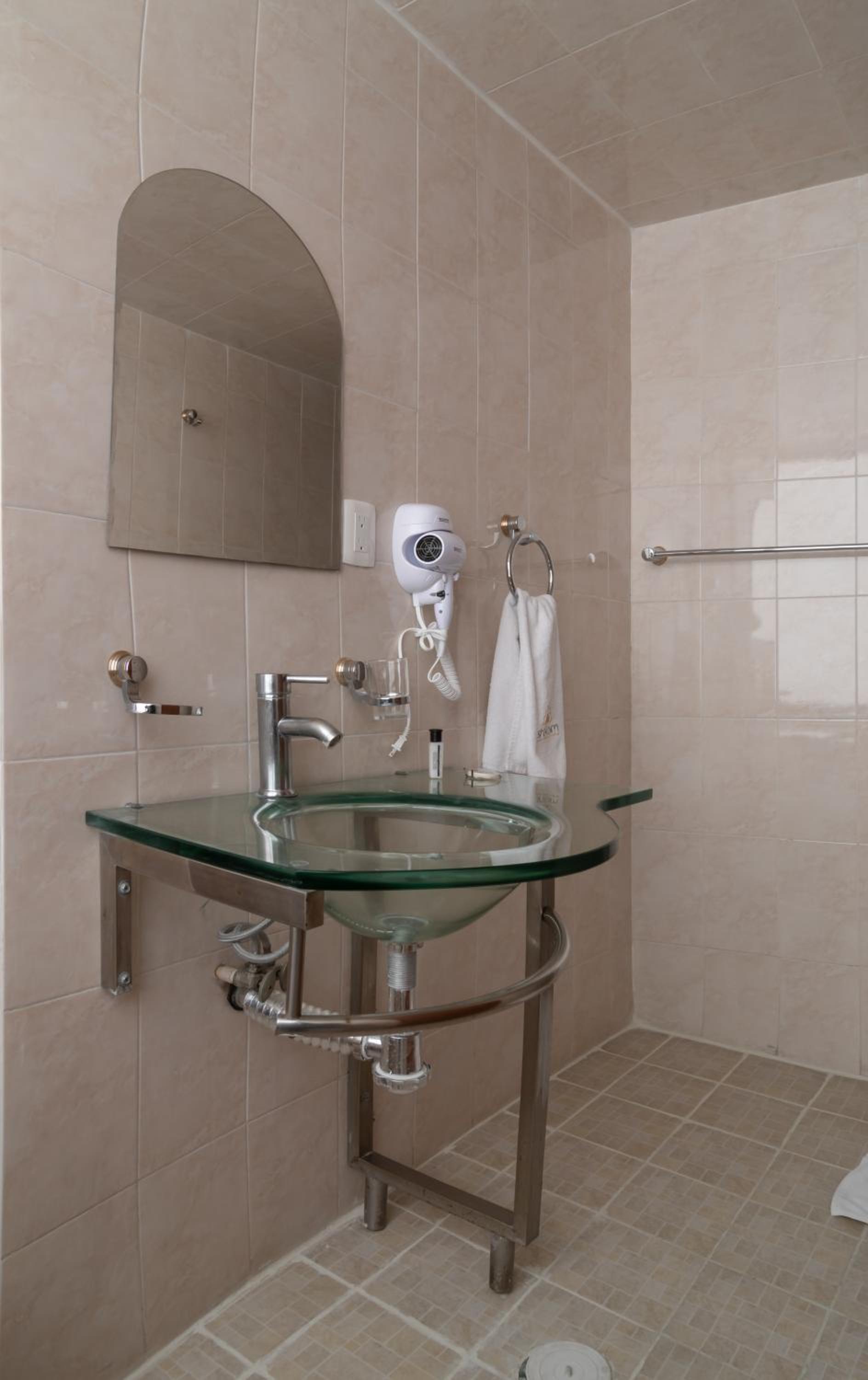 Quadruple Room with Bathroom photo 2