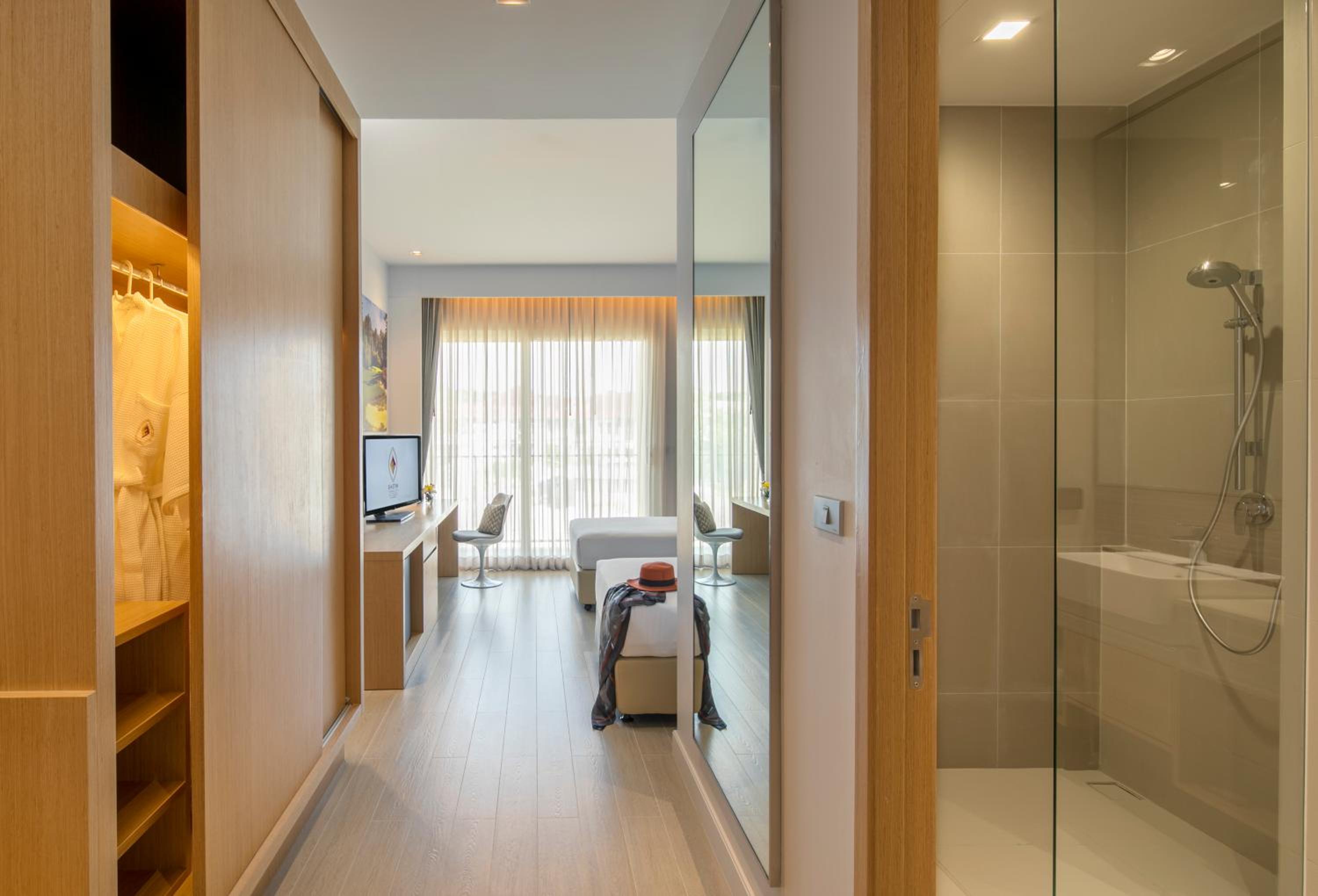 Superior Room – Eco Cleaning Service Every 3 Days photo 3