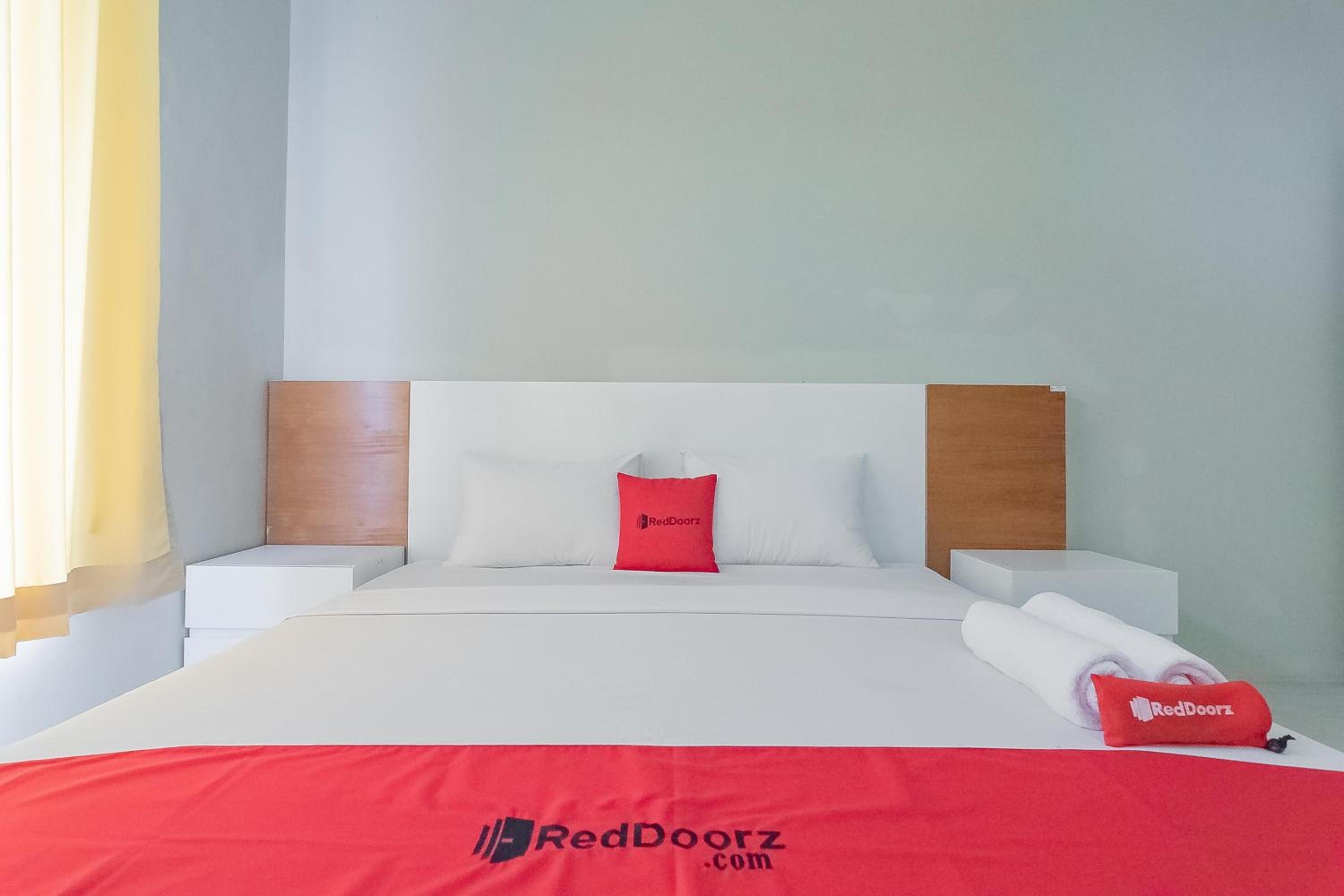 Deluxe Room - Photo 2