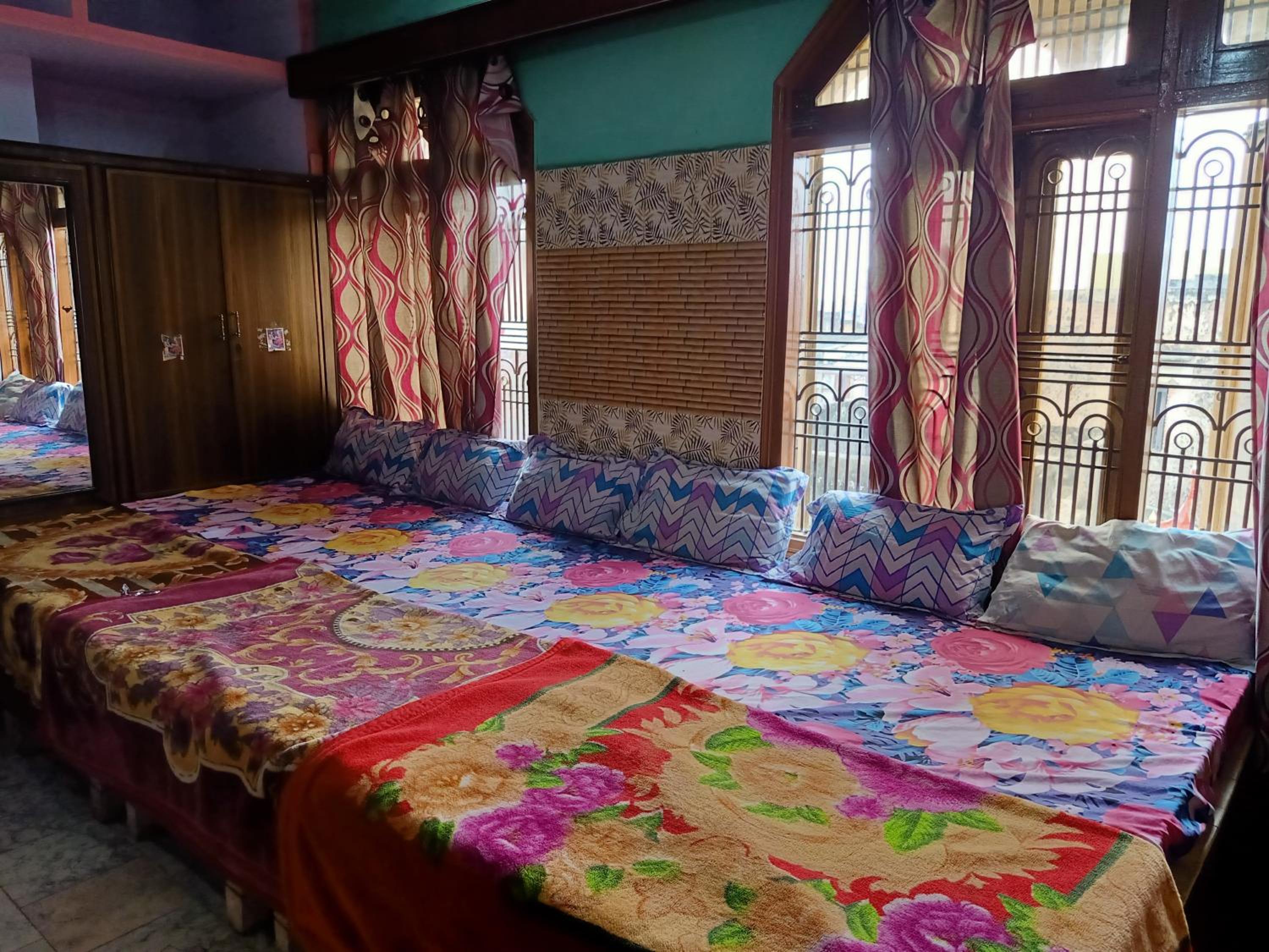 Deluxe Family Room - Photo 2