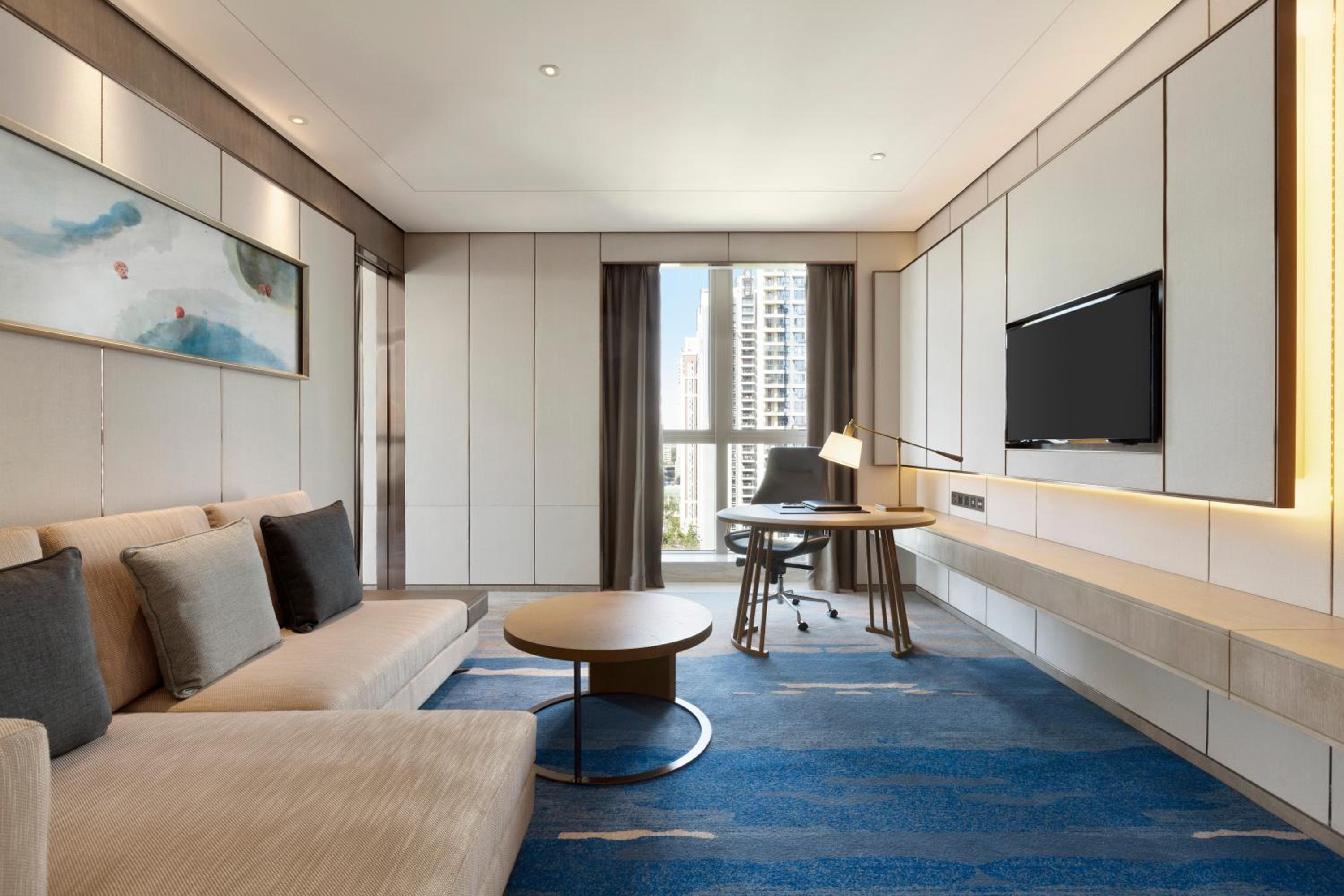 One-Bedroom Suite with City View