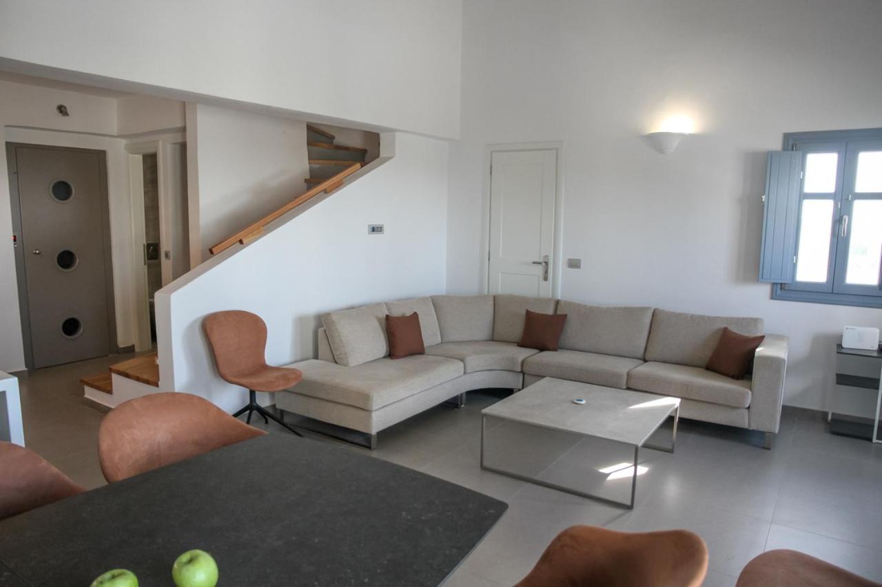 Three-Bedroom Villa - Photo 20