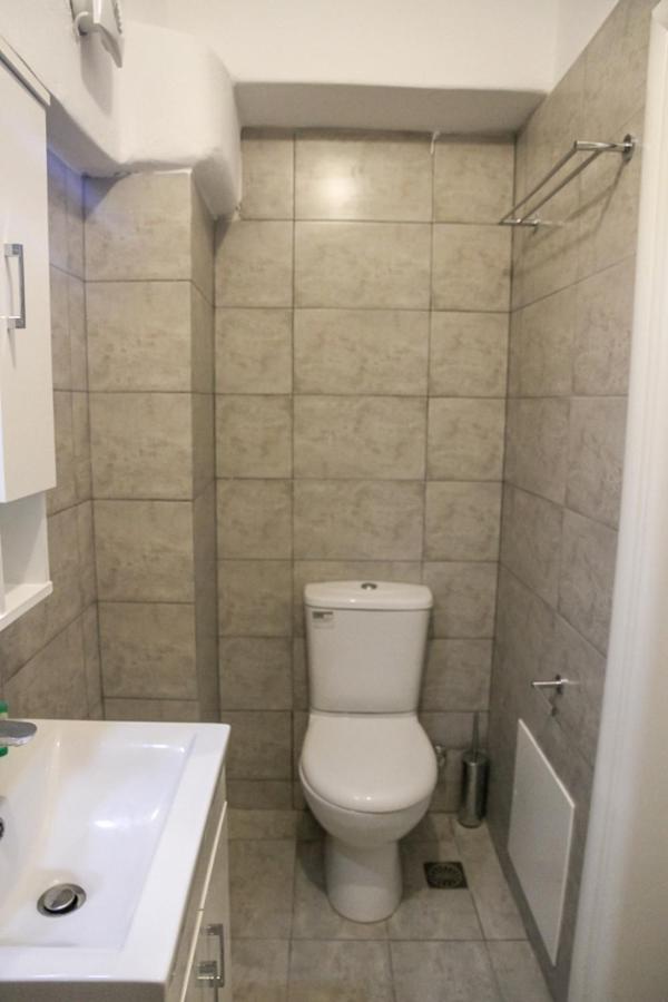 Three-Bedroom Villa - Photo 16