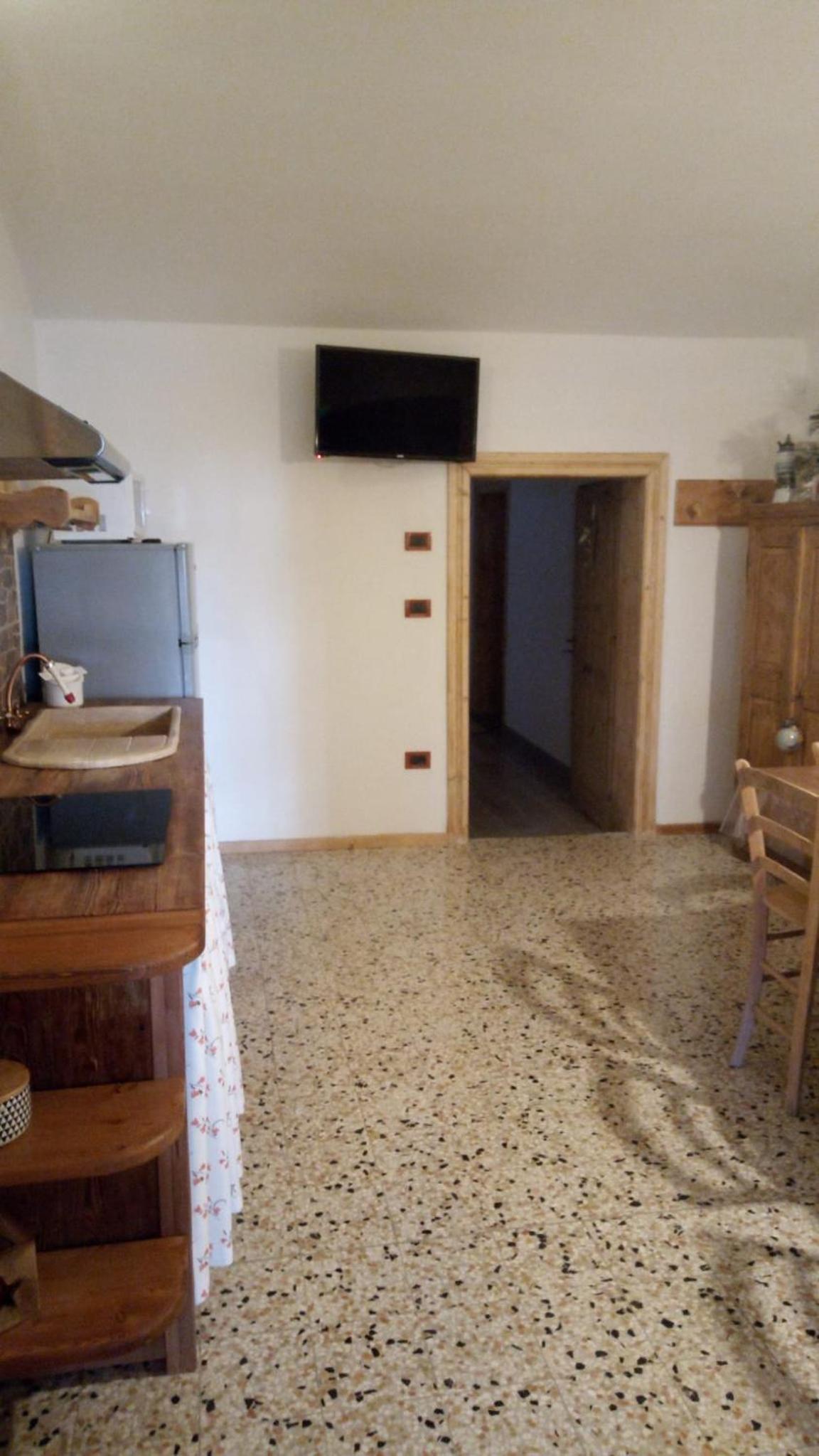 Two-Bedroom Apartment - Photo 6