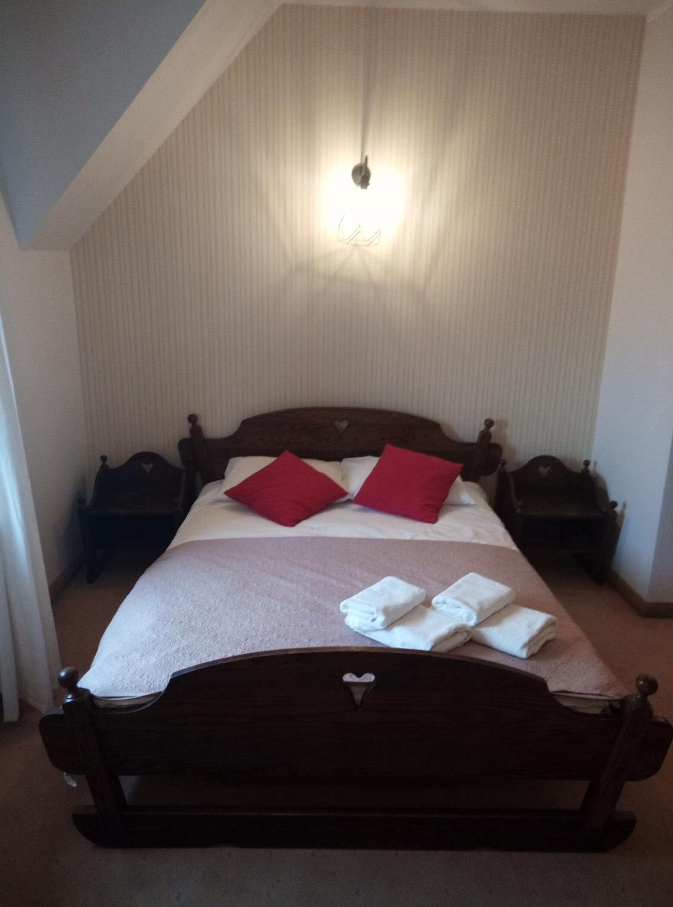 Double Room - Photo 5
