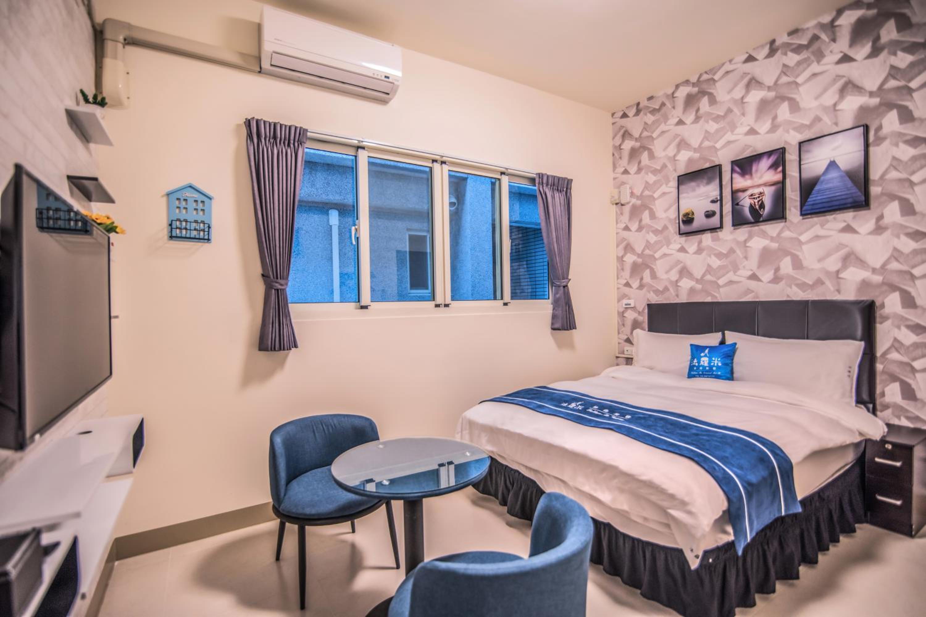 Budget Double Room photo 2