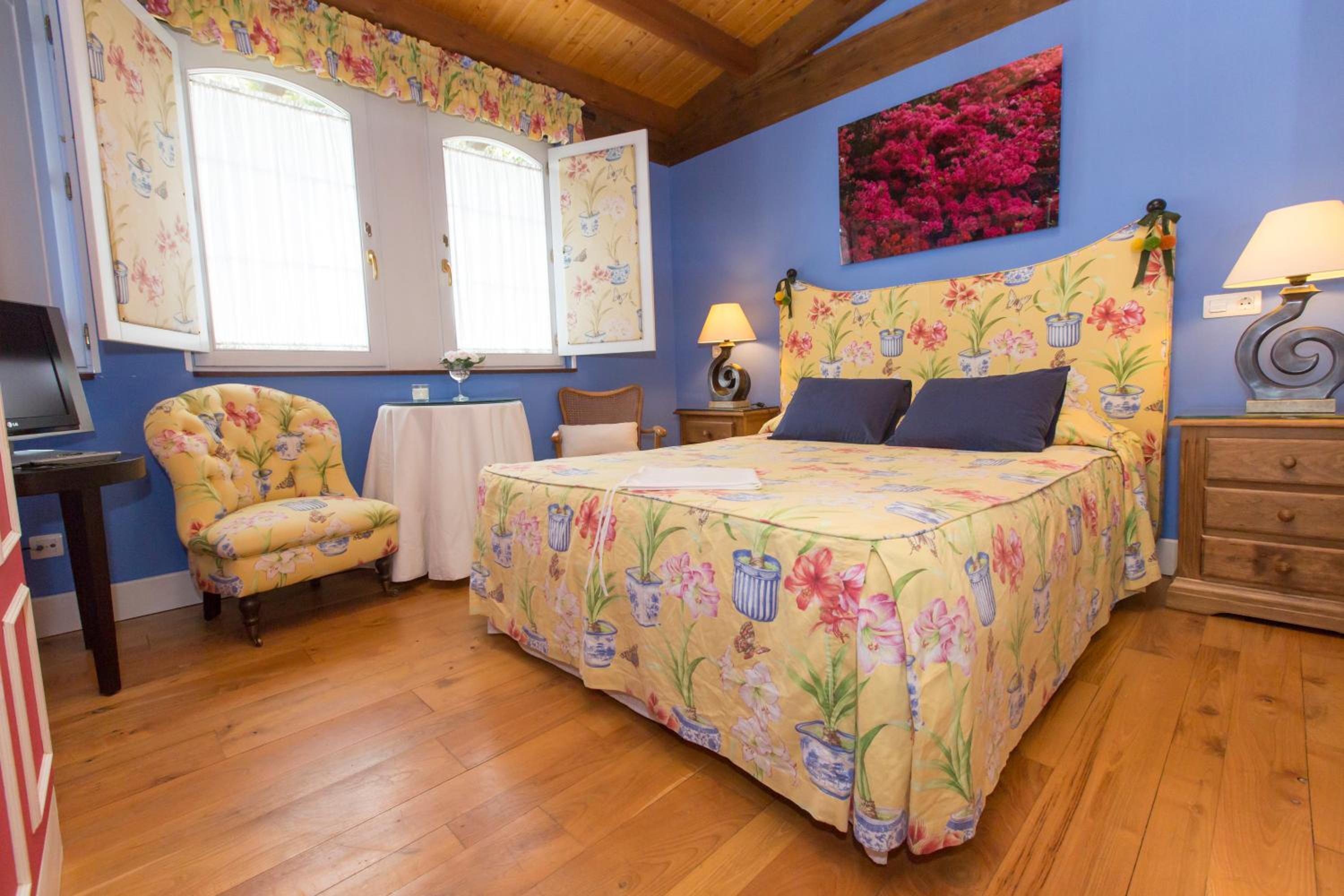 Standard Double Room - Photo 1
