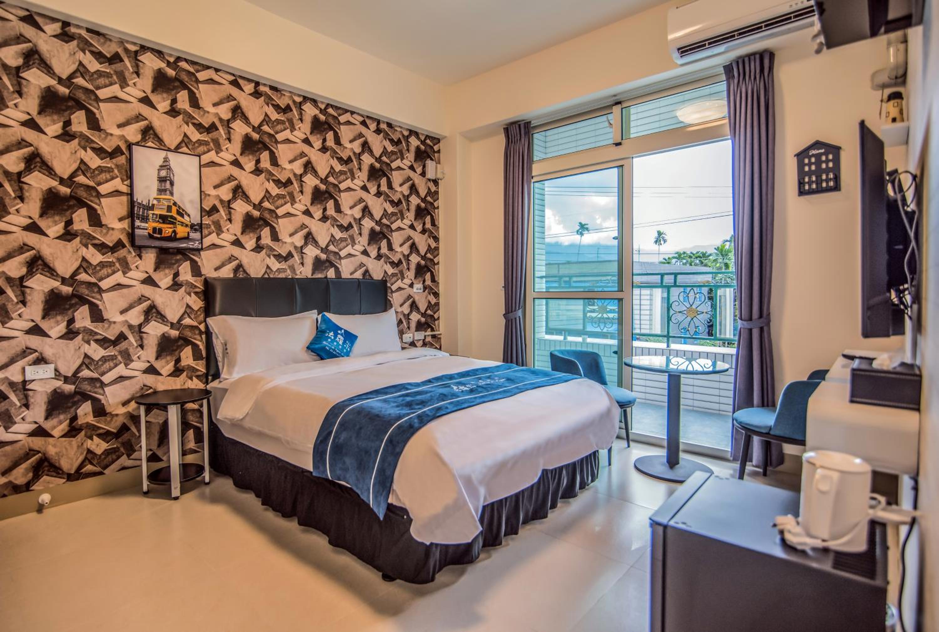 Deluxe Double Room with Balcony