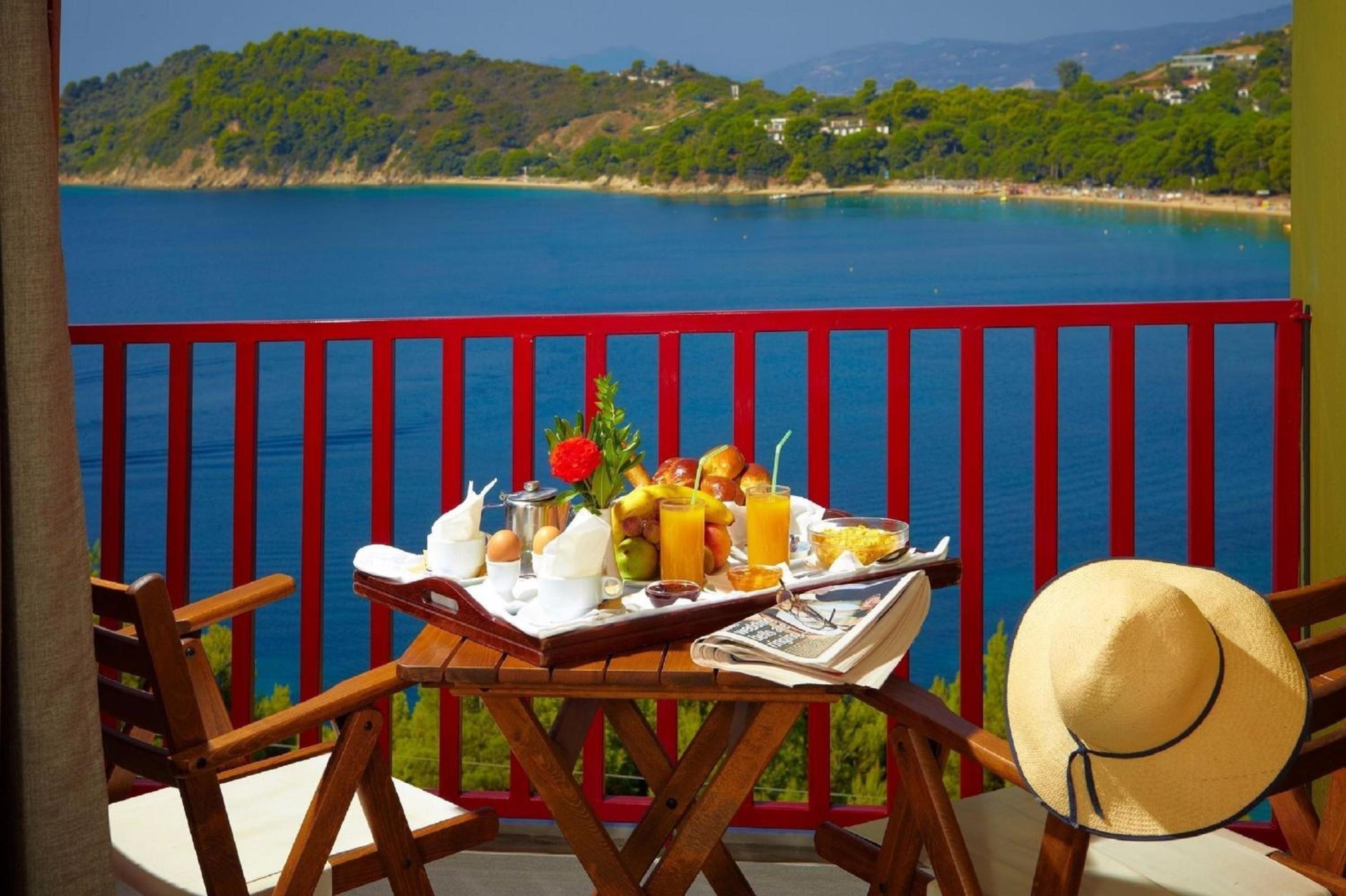 Superior Room with Koukounaries Beach View - Photo 3