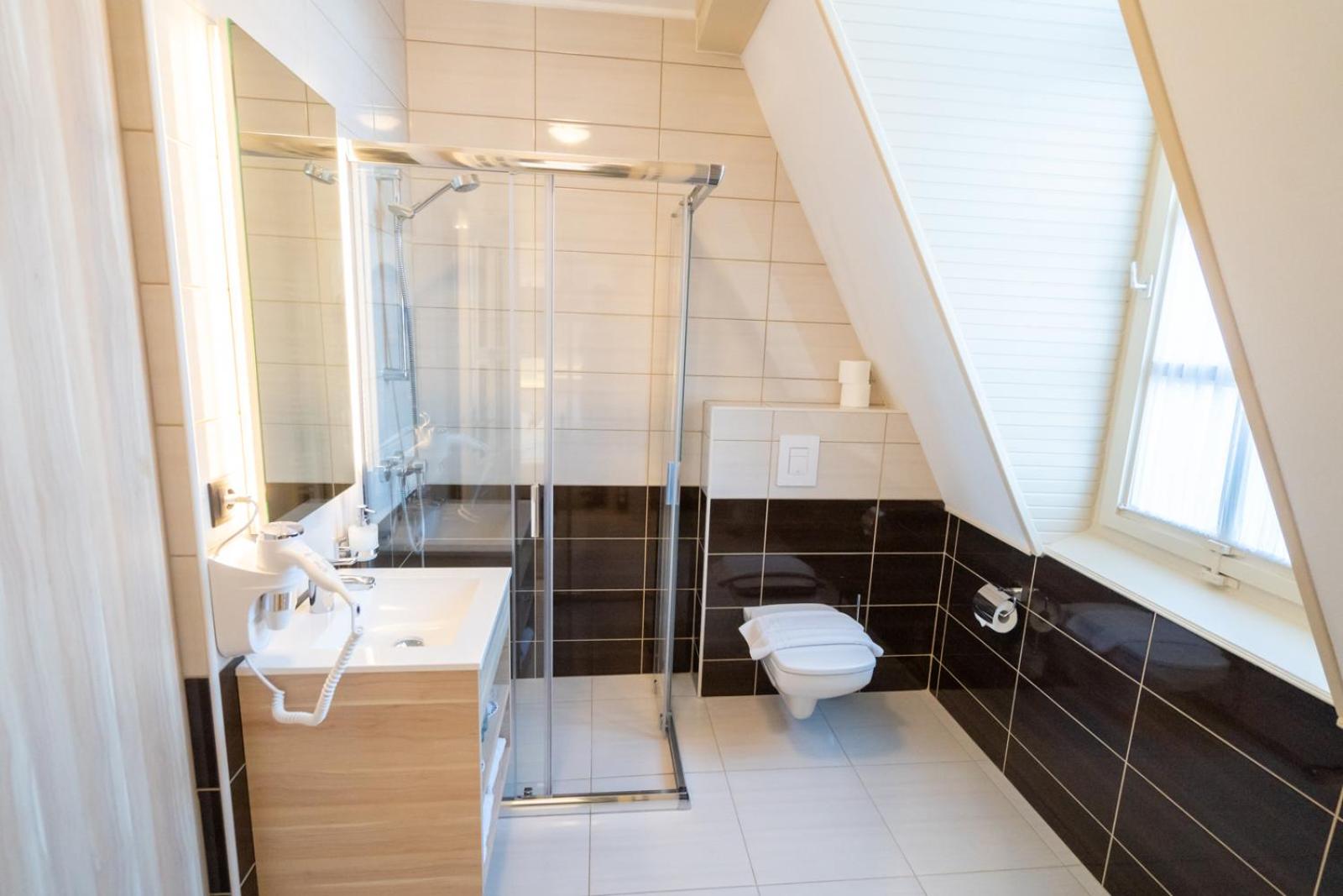 Double Room - Photo 4