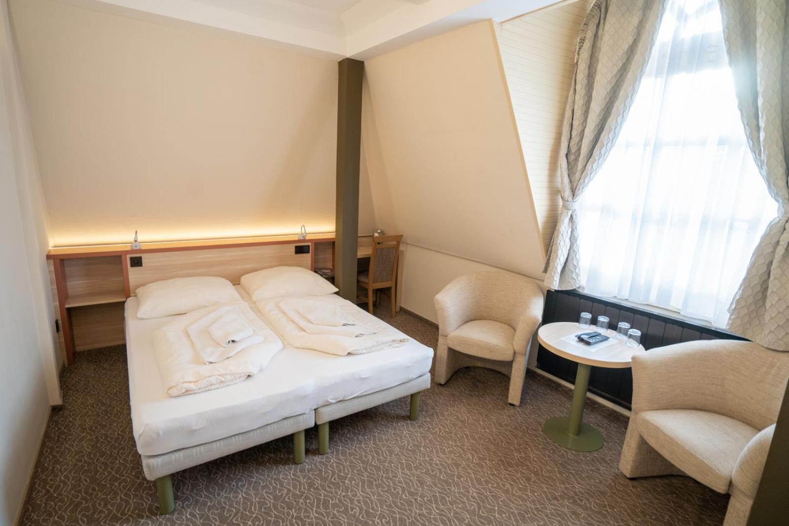 Quadruple Room - Photo 8