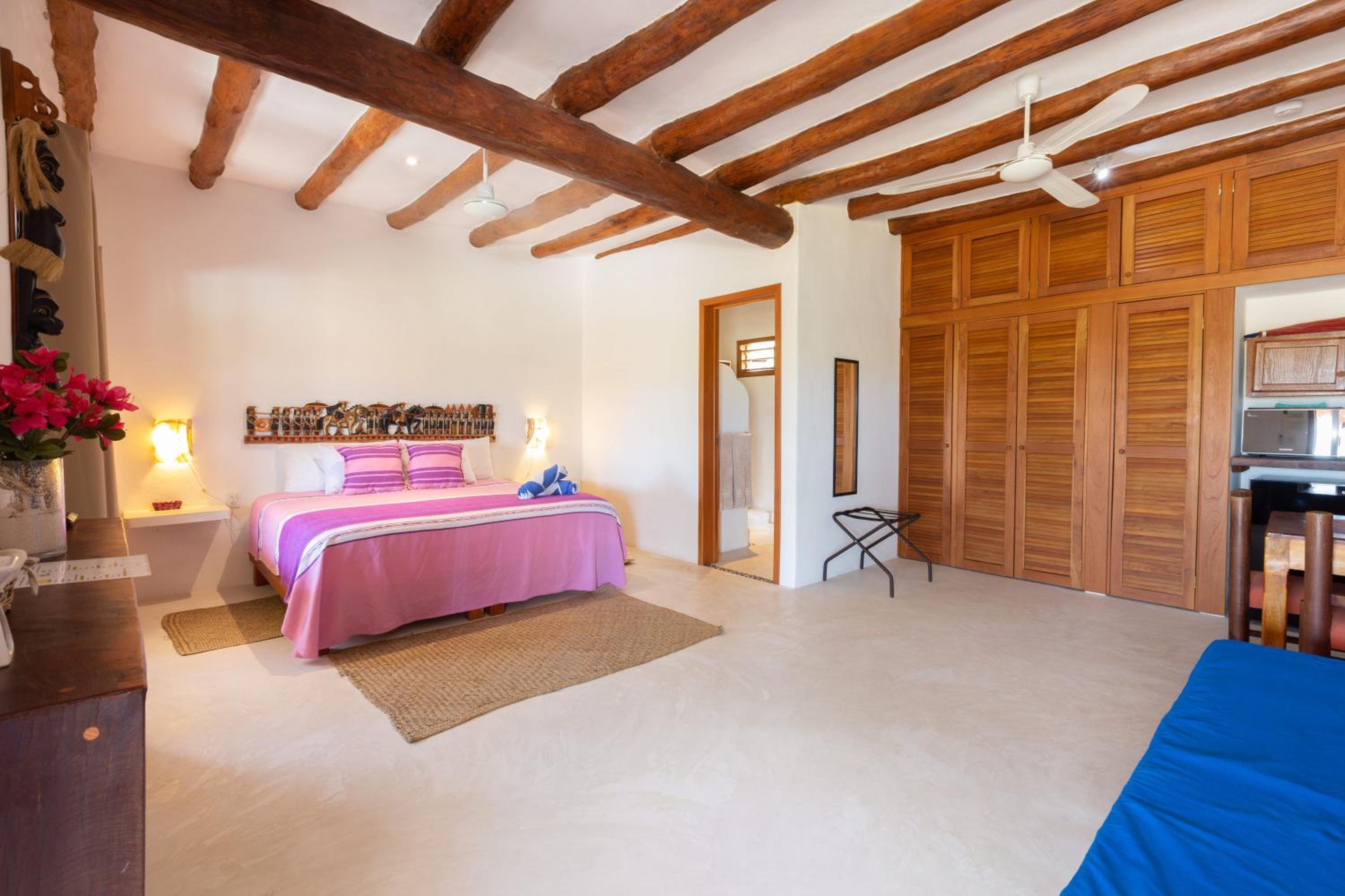 Suite with Balcony and Kitchenette