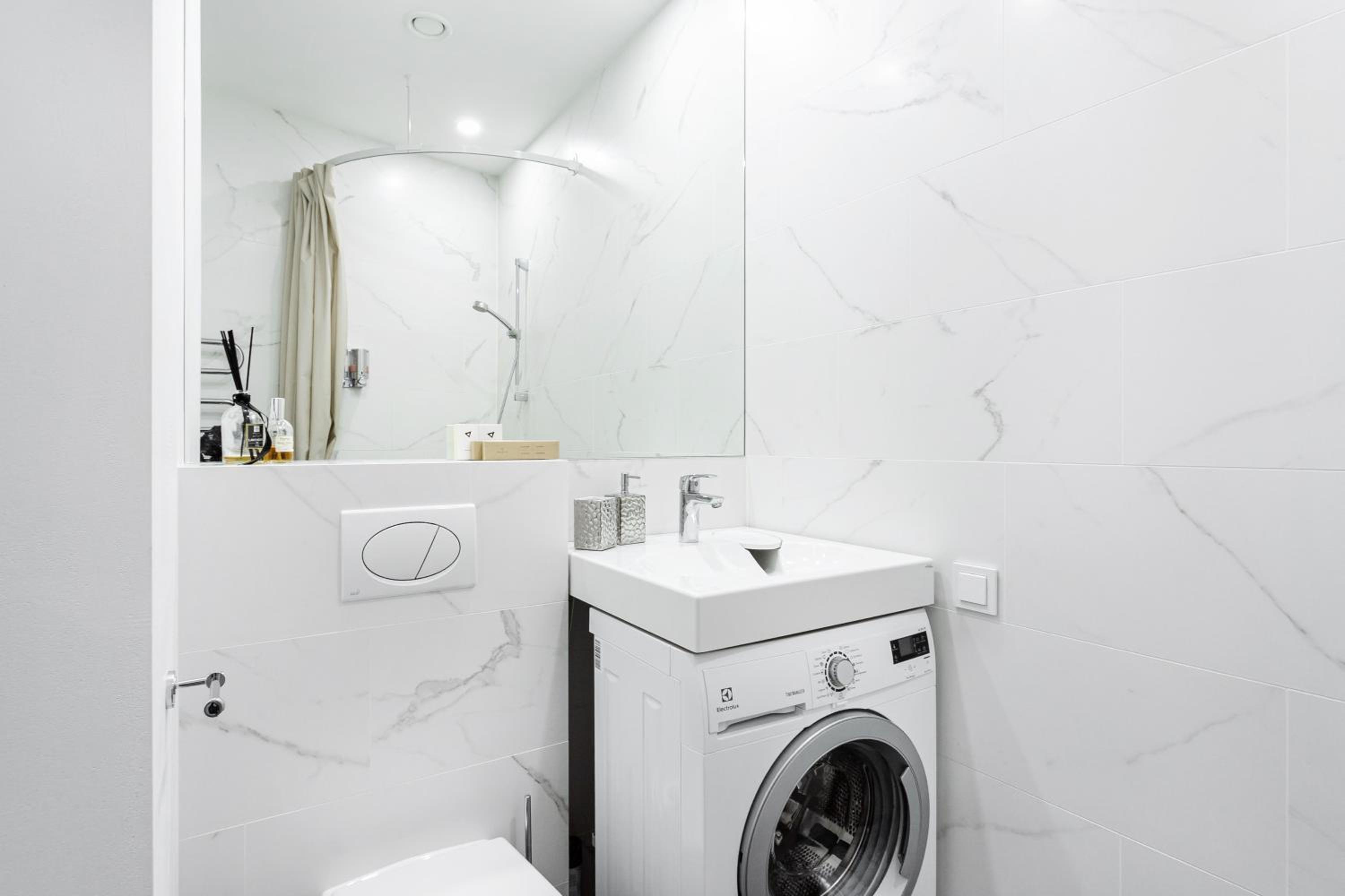 Studio Apartment - Photo 26