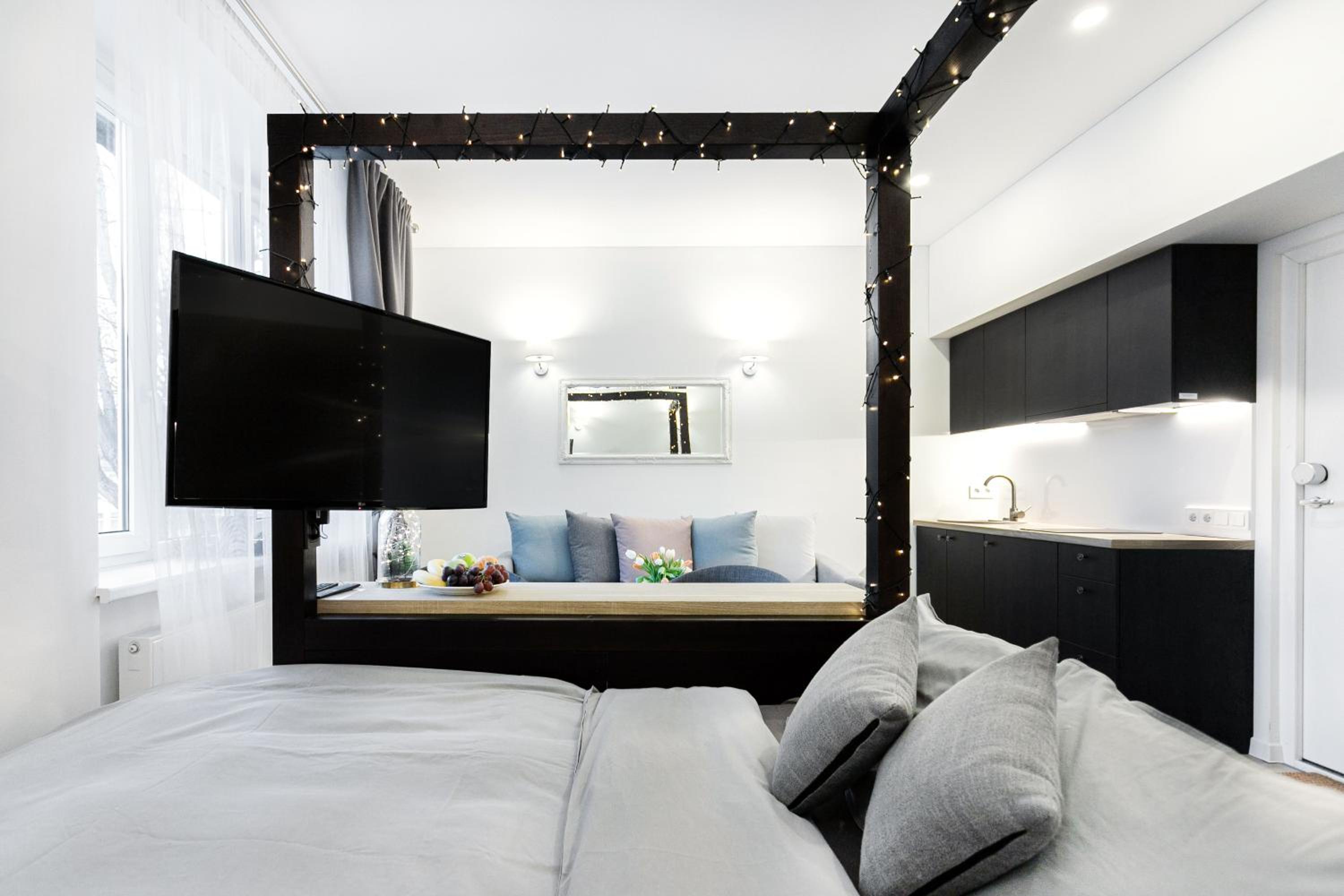 Studio Apartment - Photo 4