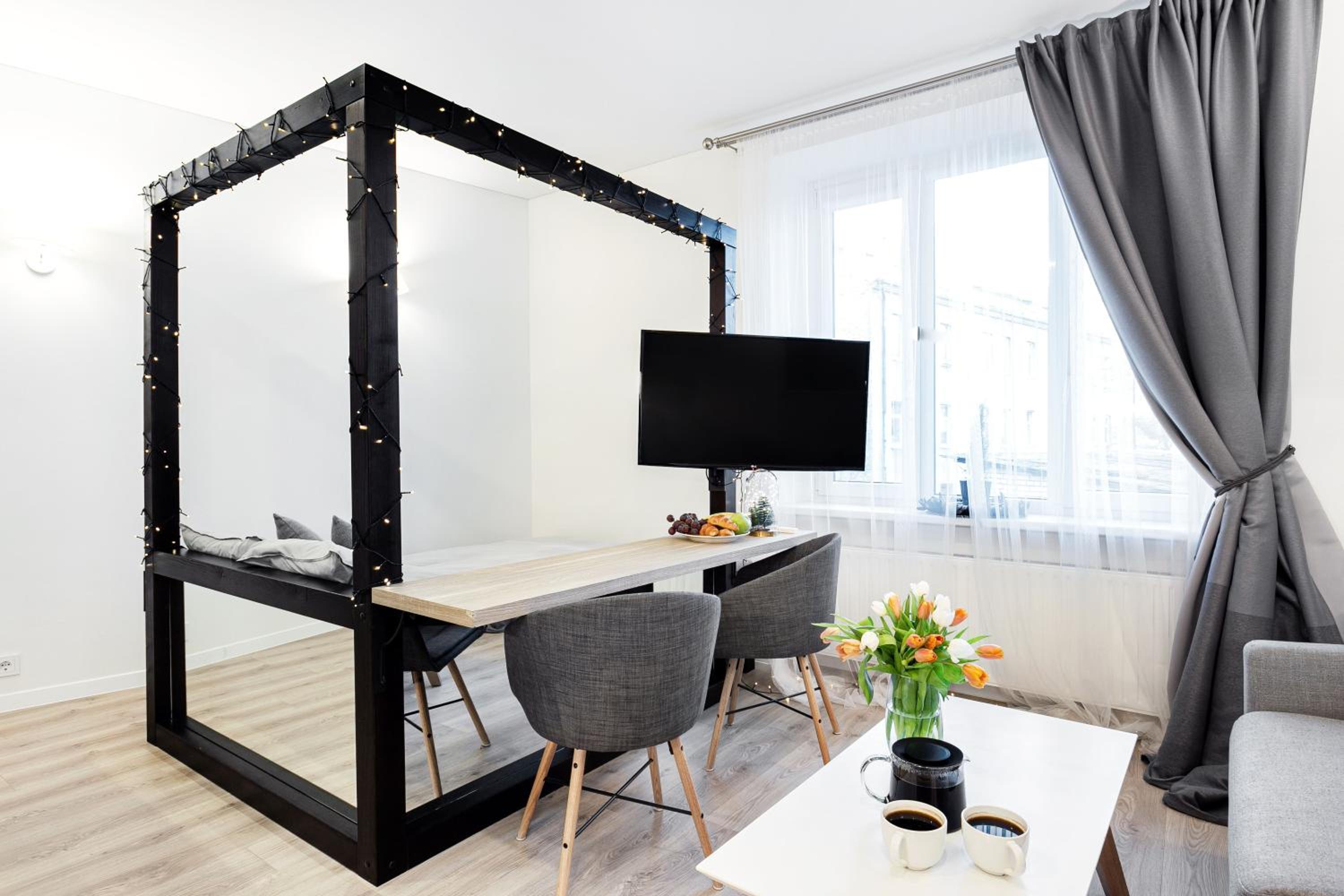 Studio Apartment - Photo 6