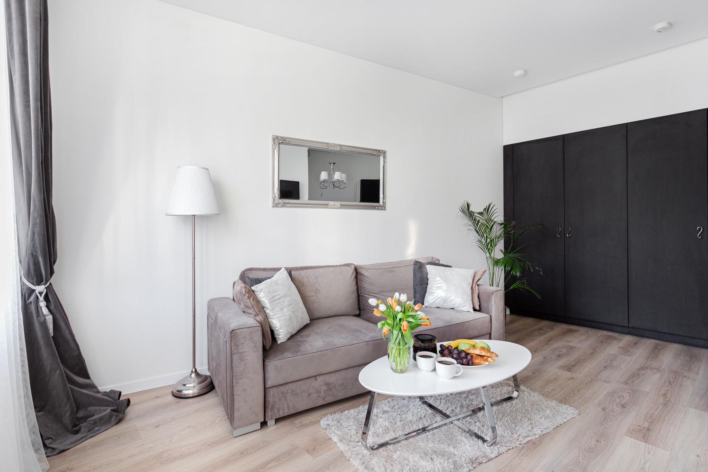 One-Bedroom Apartment - Photo 17