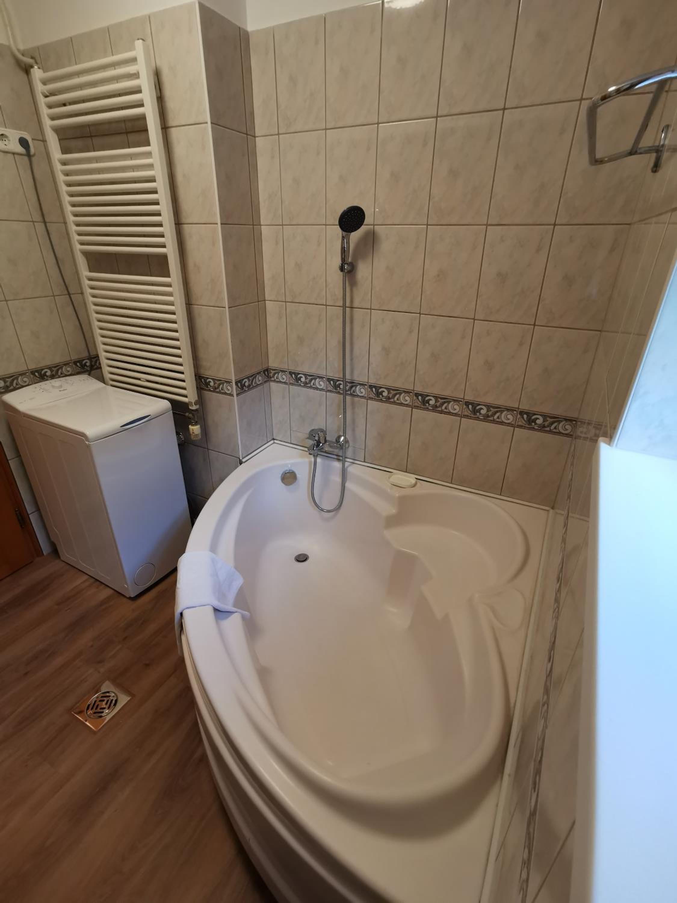 One-Bedroom Apartment - Photo 24
