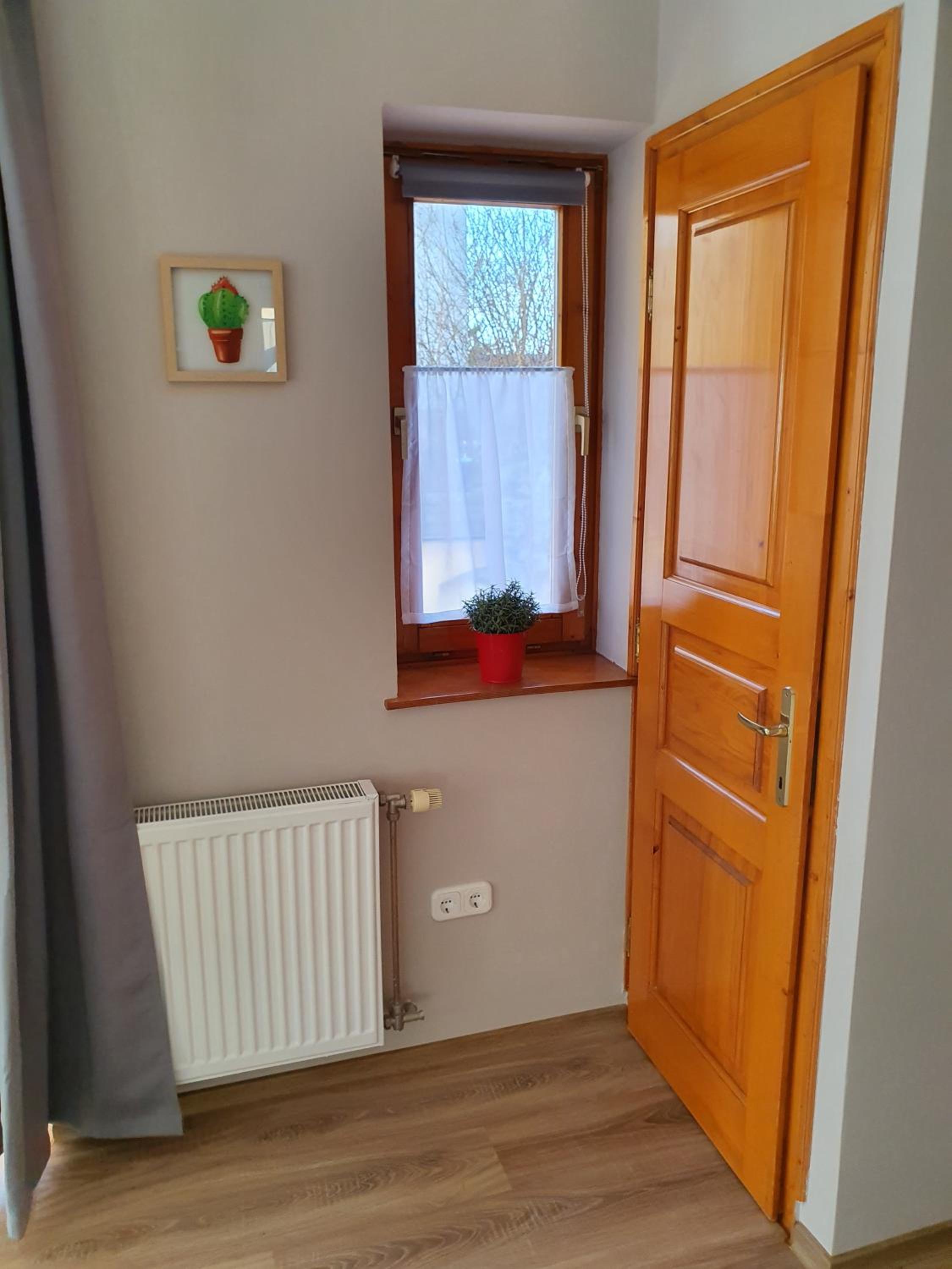 One-Bedroom Apartment - Photo 73