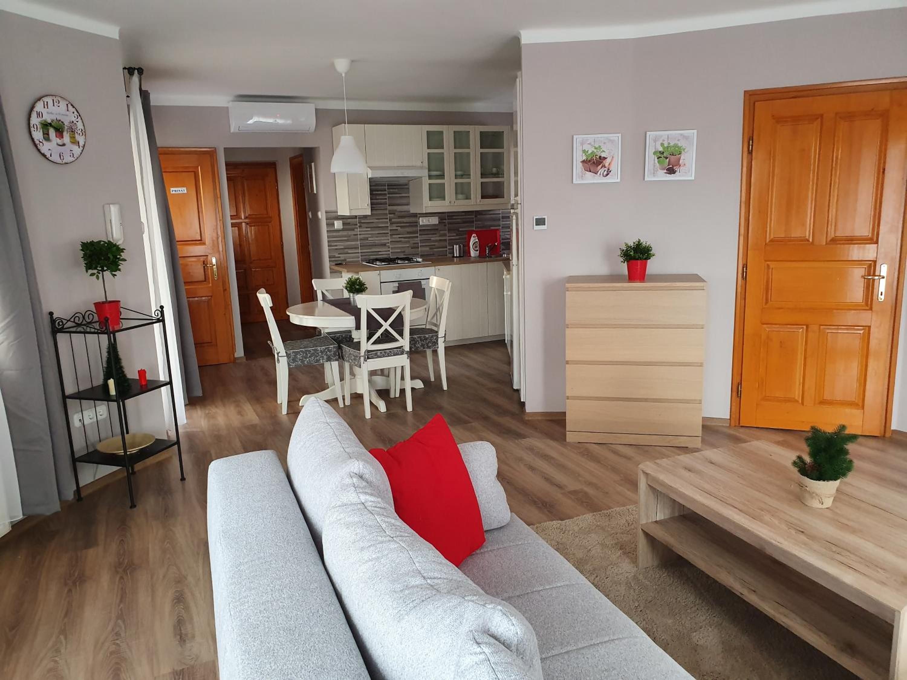 One-Bedroom Apartment - Photo 61