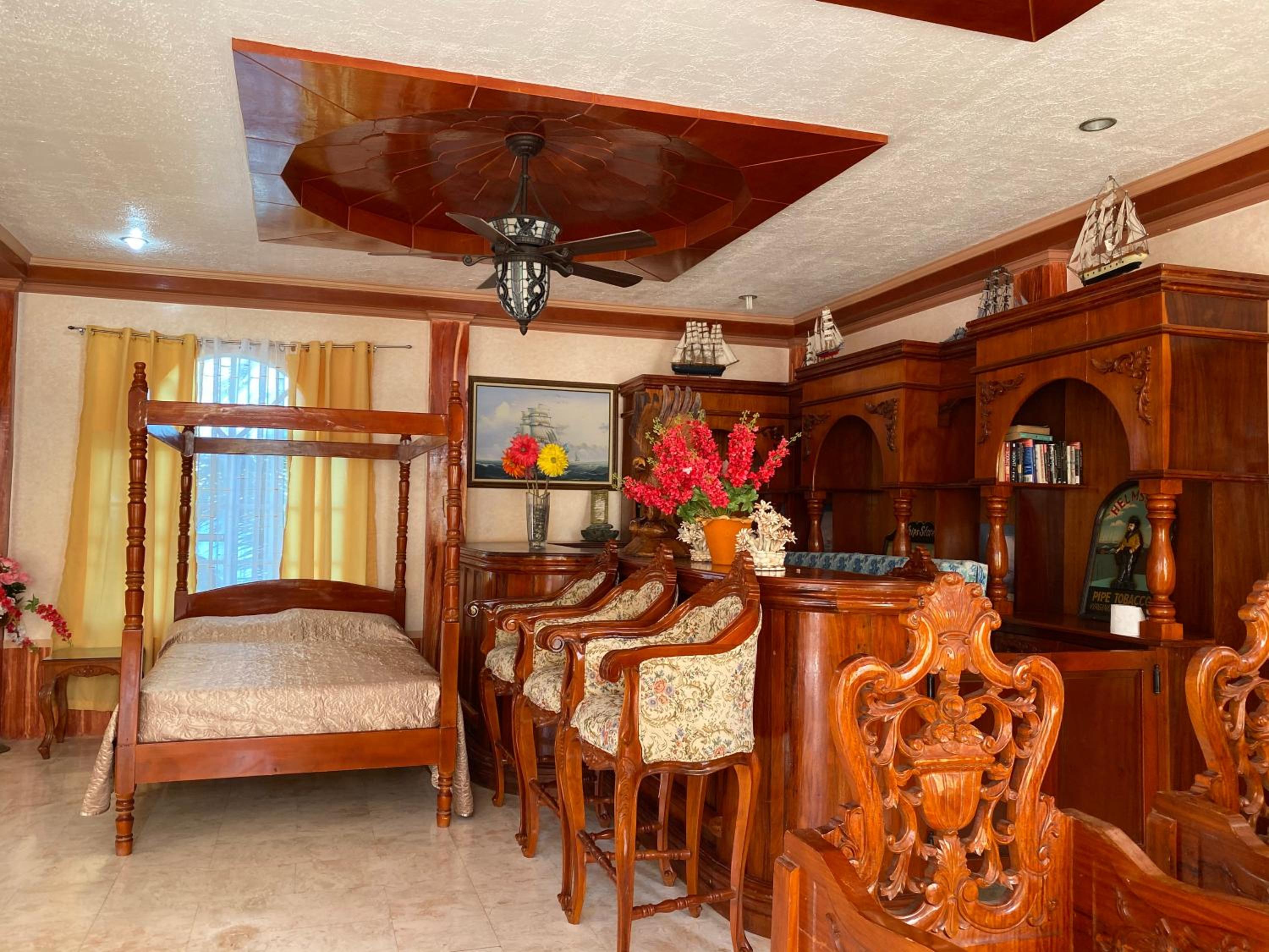 Deluxe Family Suite