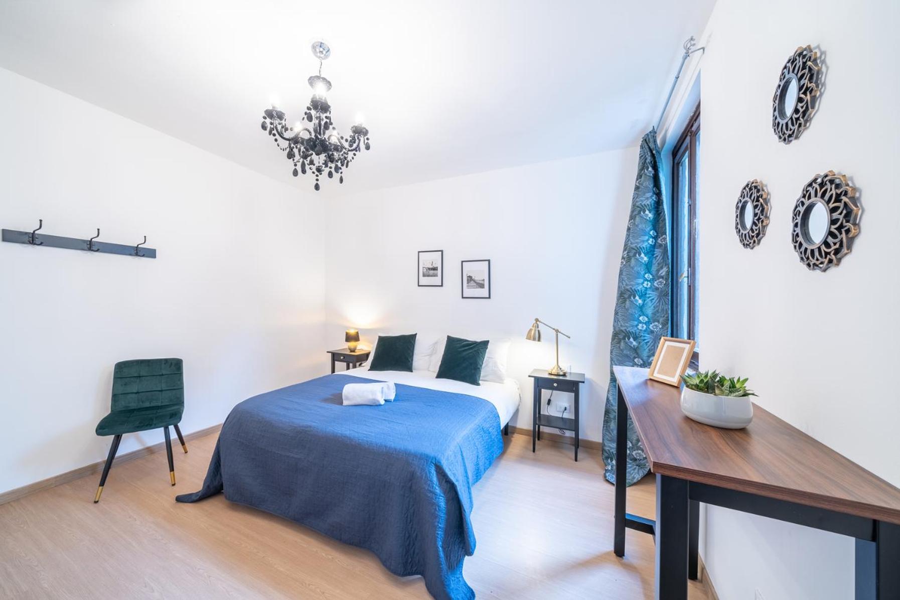 Standard Double Room with Shared Bathroom photo 2