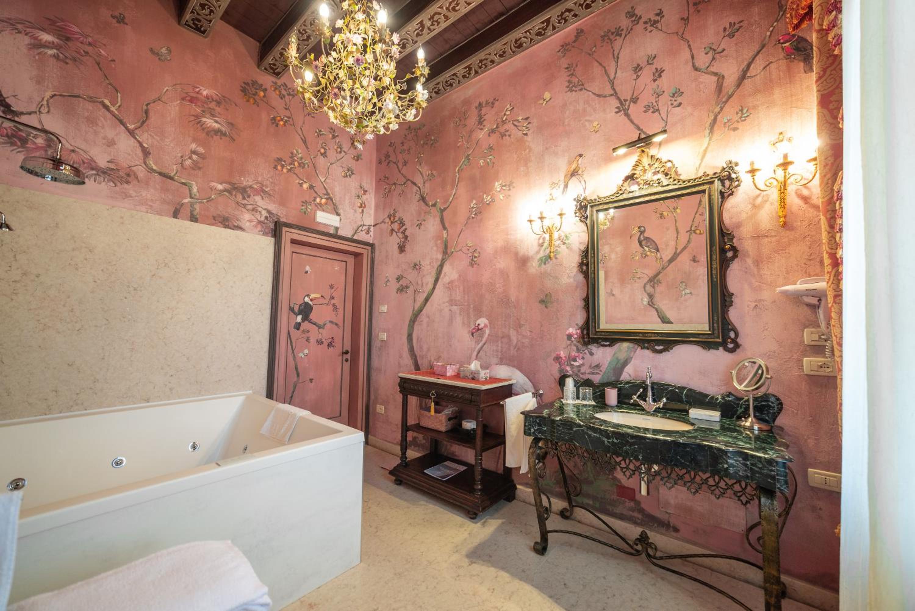 Deluxe Junior Suite