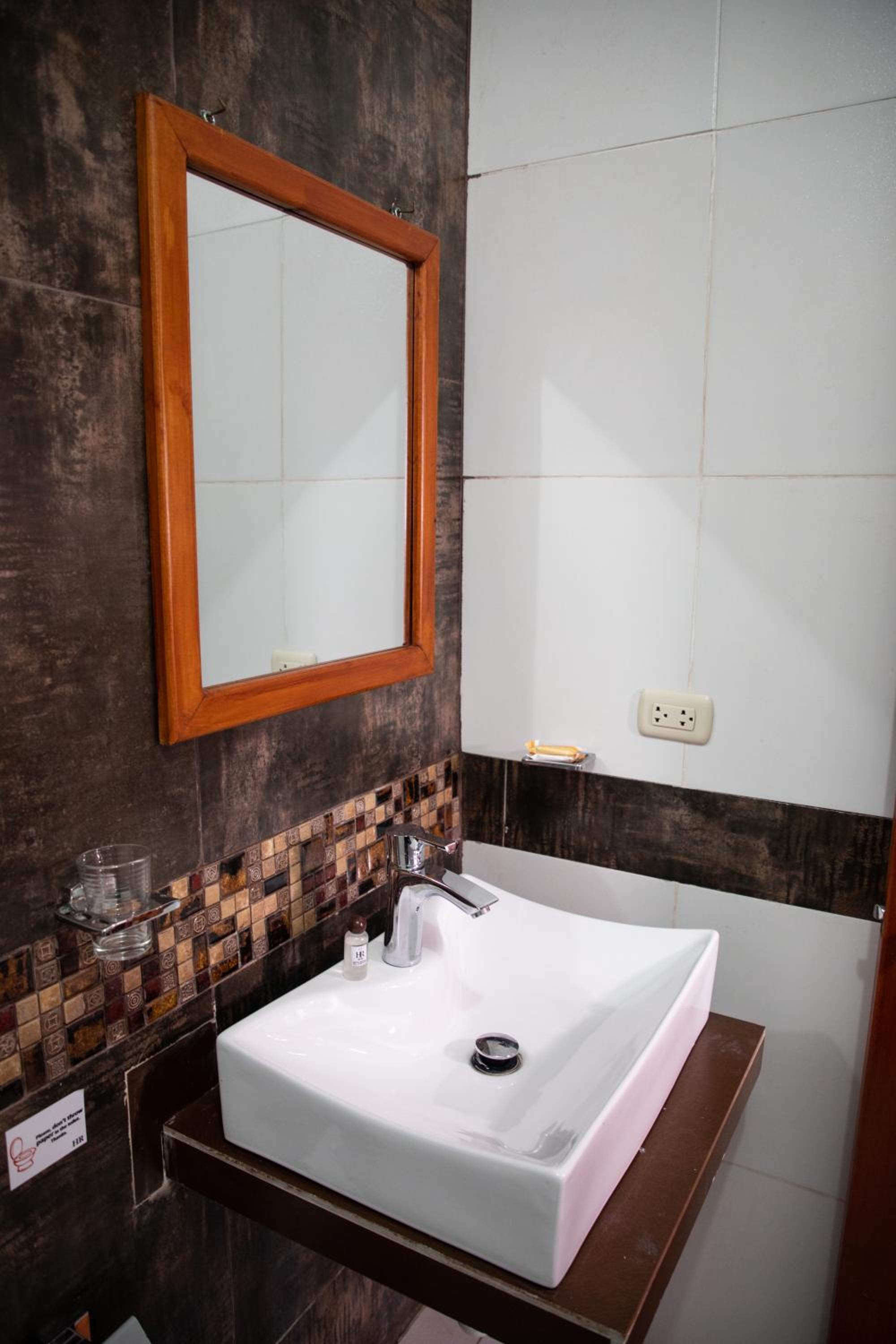 Deluxe Suite with Spa Bath photo 1