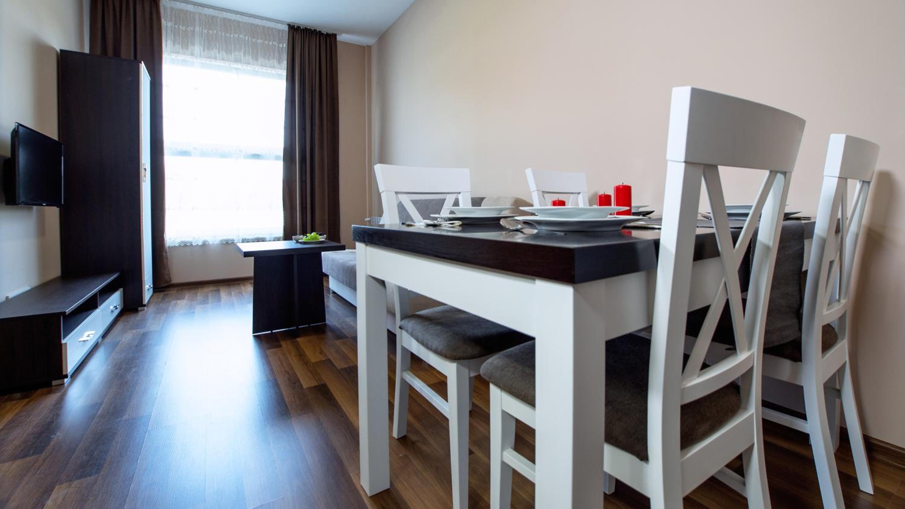 Suite - Photo 4