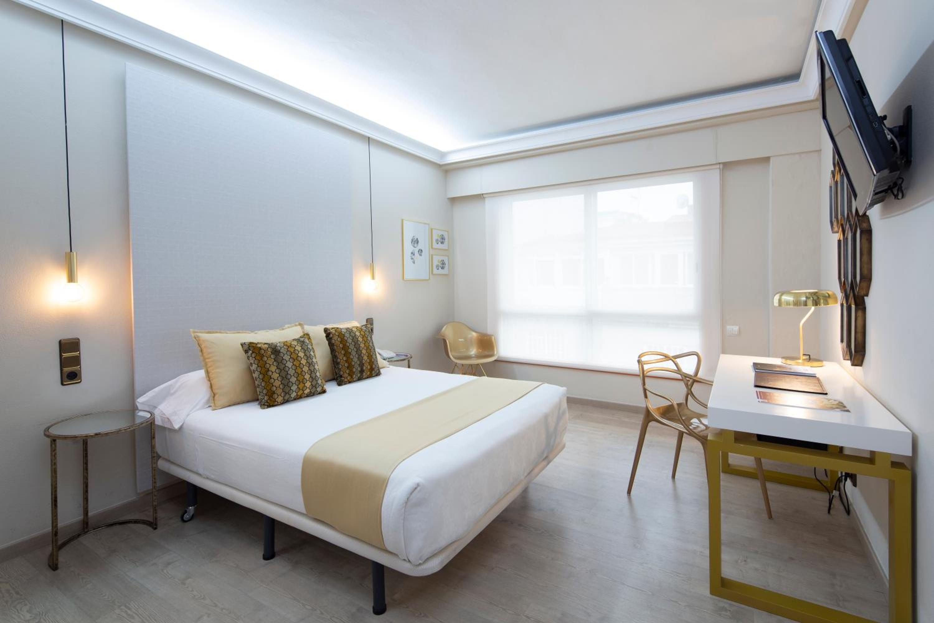 Superior Double Room - Photo 2