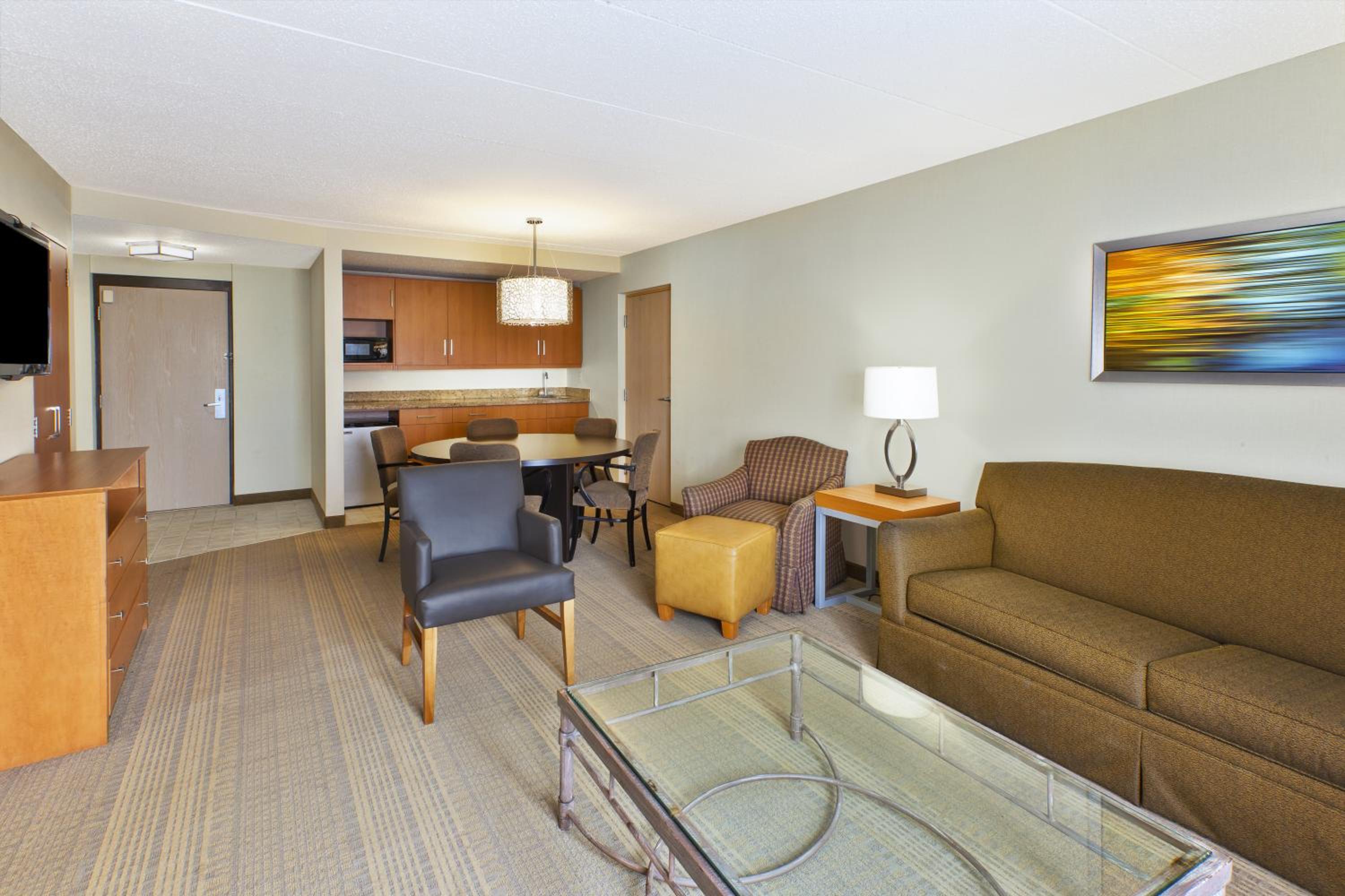 King Suite with Spa Bath - Photo 1