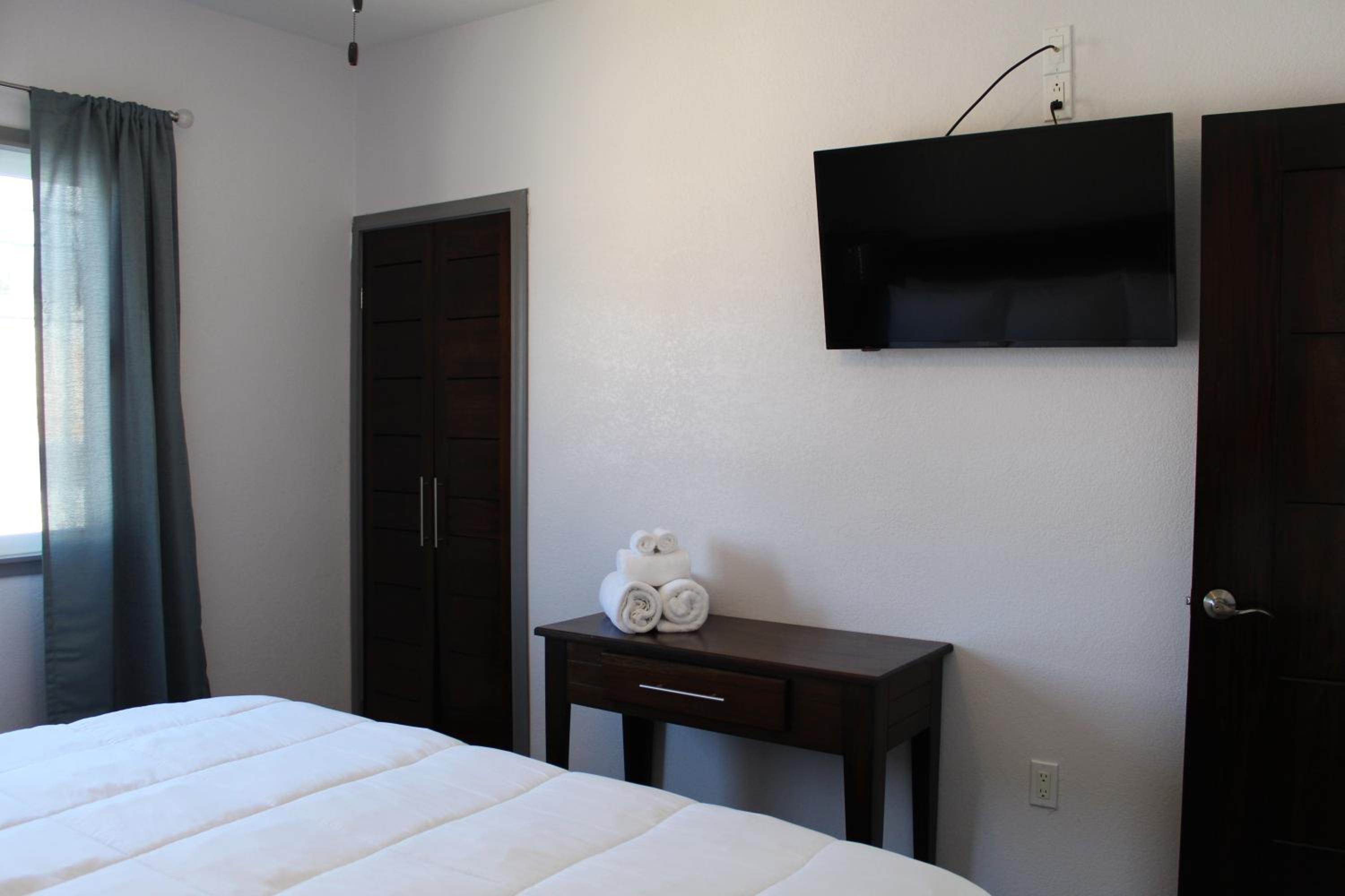 Suite with Pool View photo 2