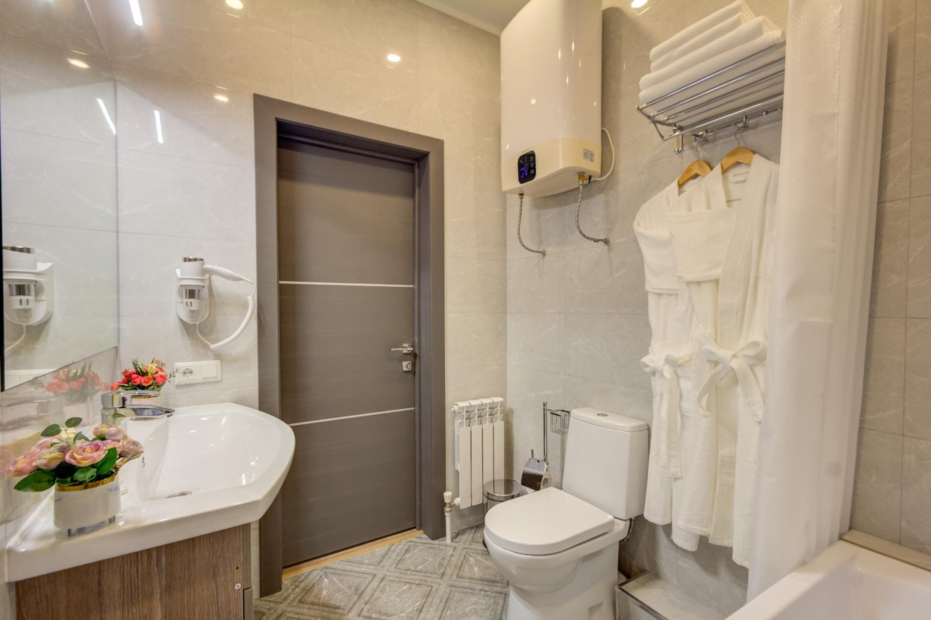 Standard Triple Room - Photo 2