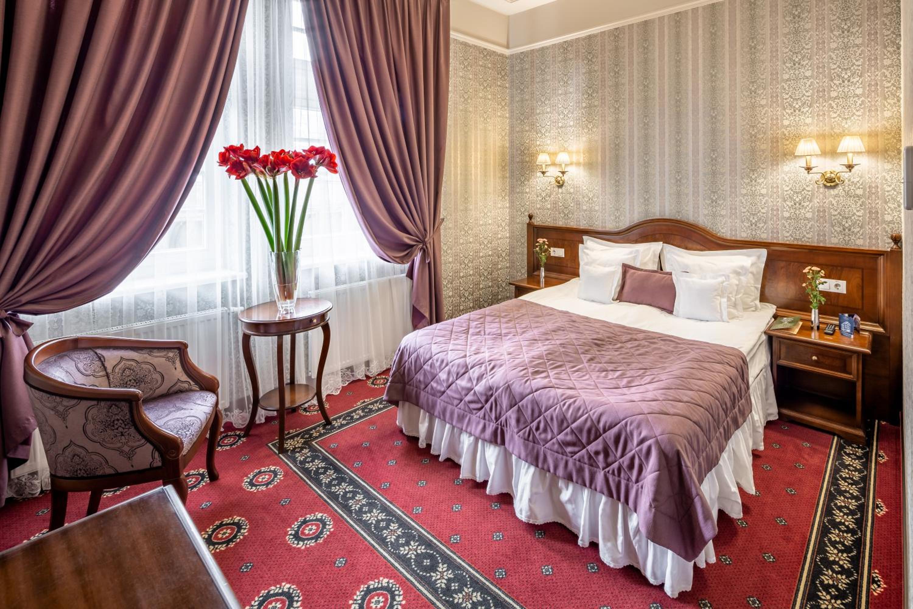 Standard Double or Twin Room photo 1