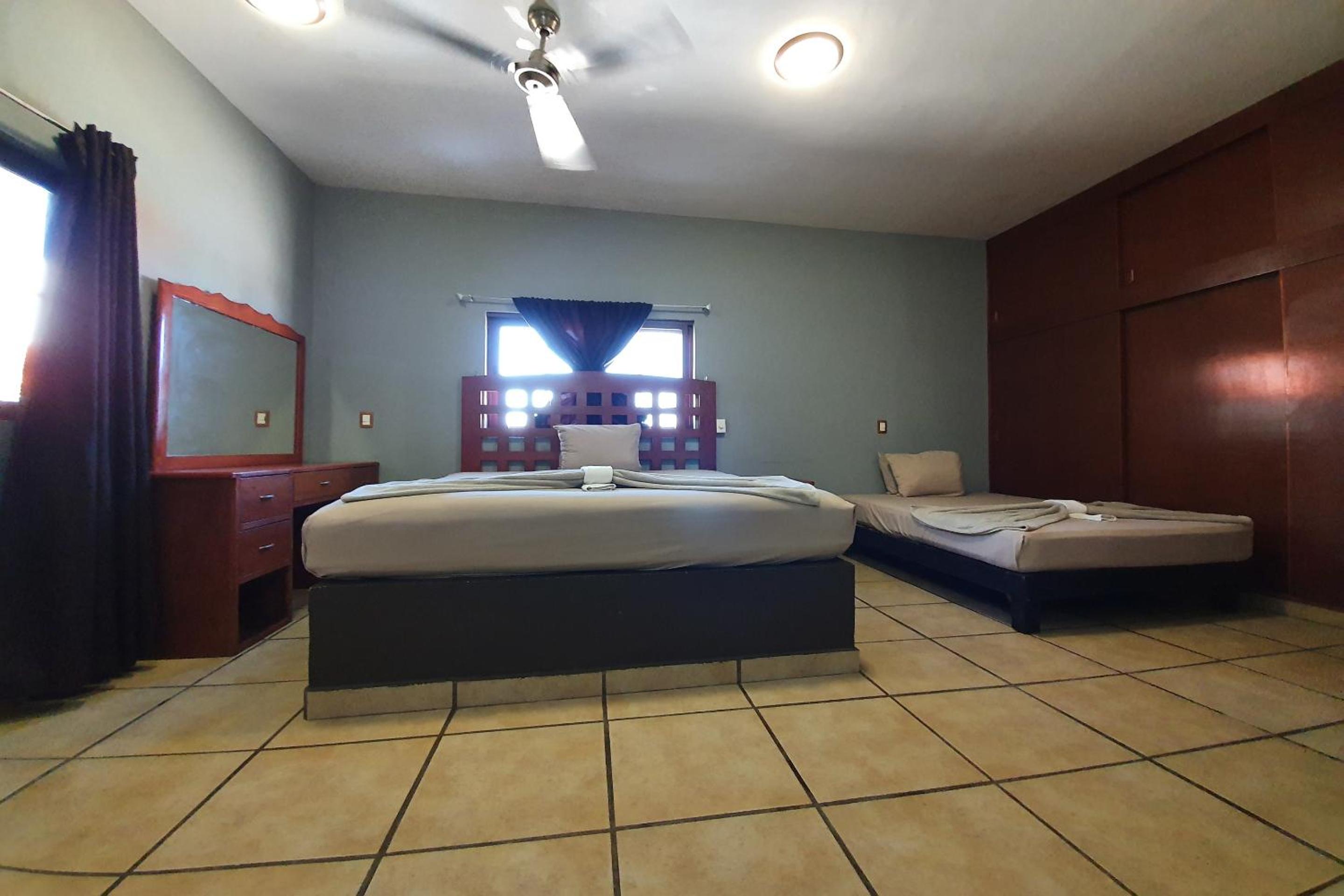 Standard Two Beds  - Photo 5