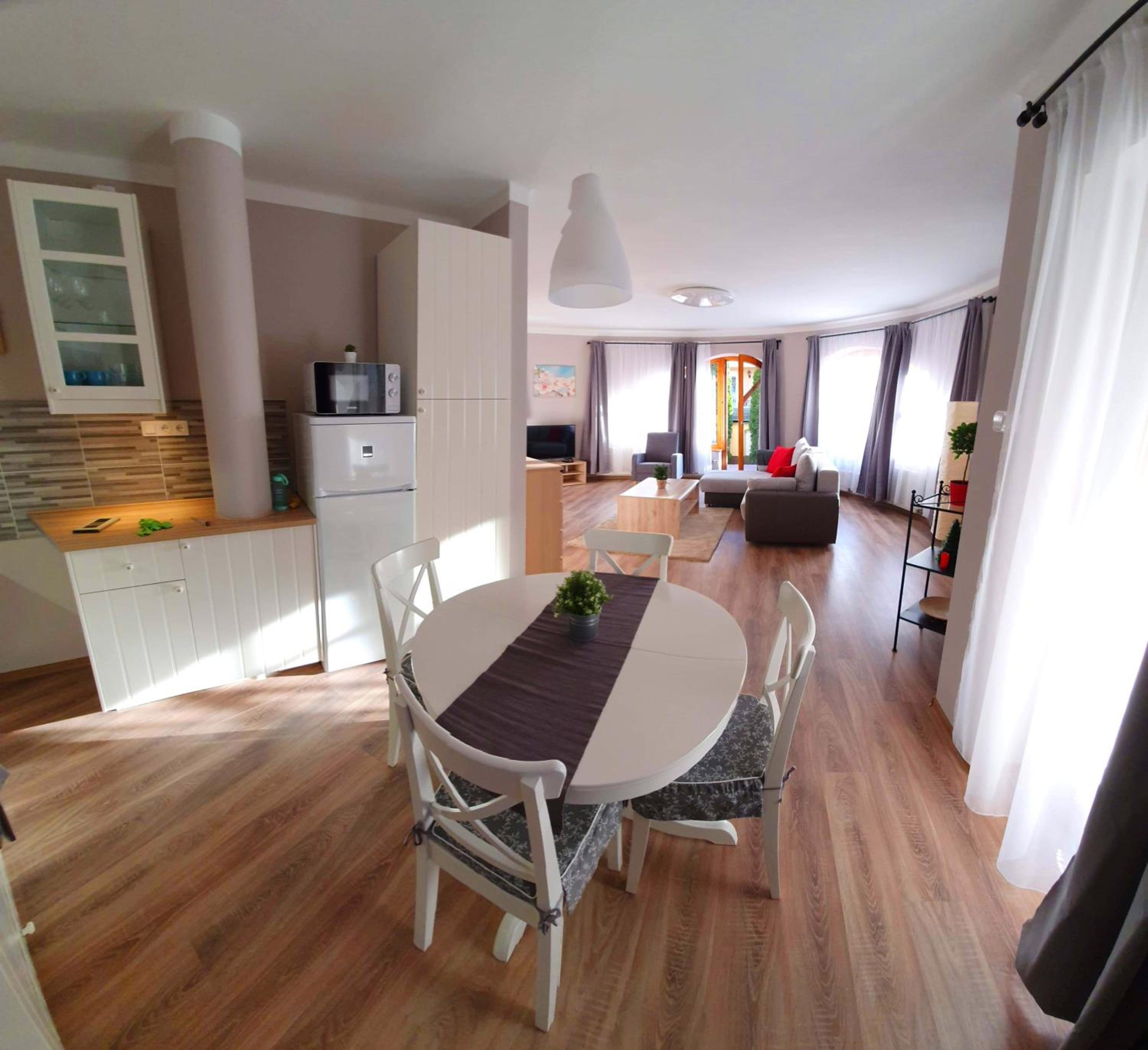 One-Bedroom Apartment - Photo 47