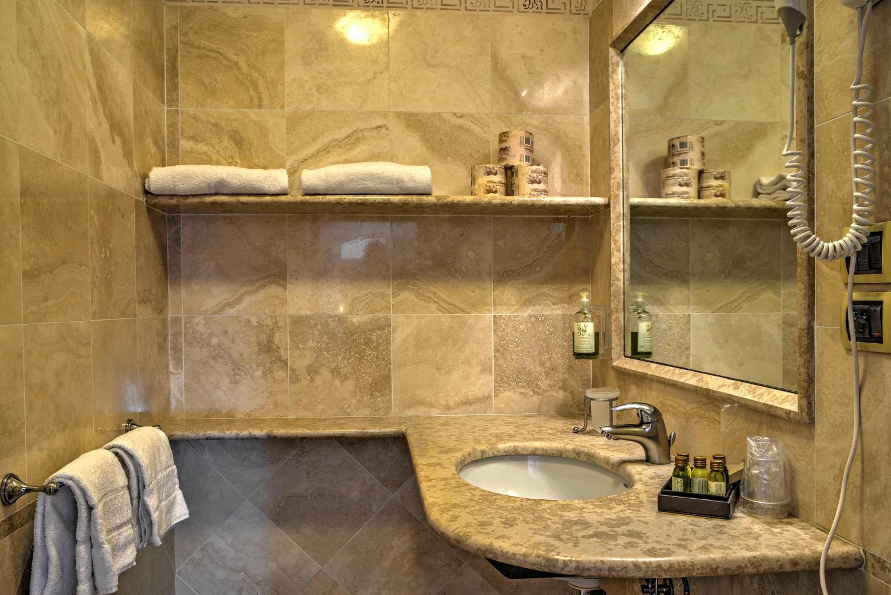 Superior Double Room - Photo 2