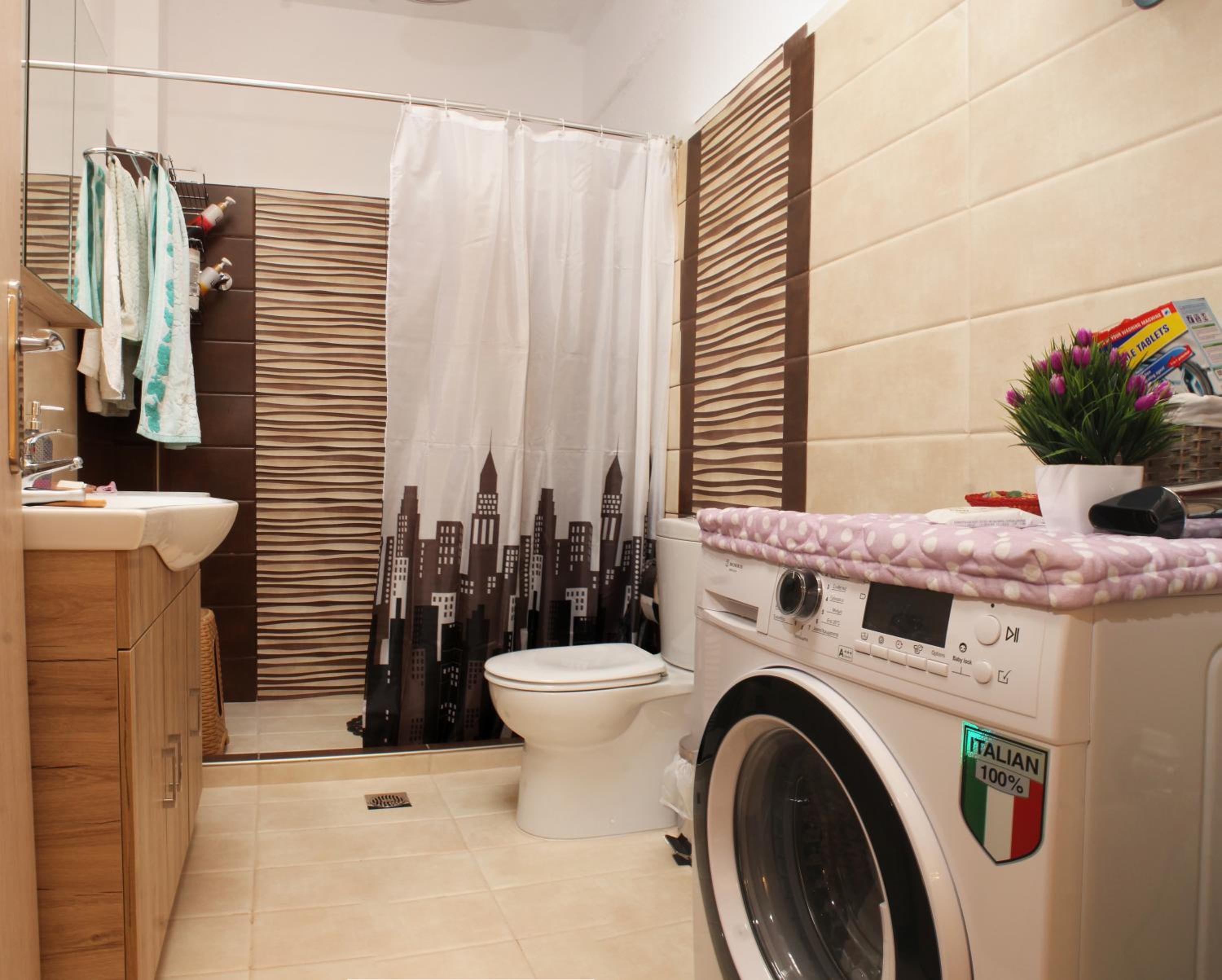 Two-Bedroom House - Photo 35