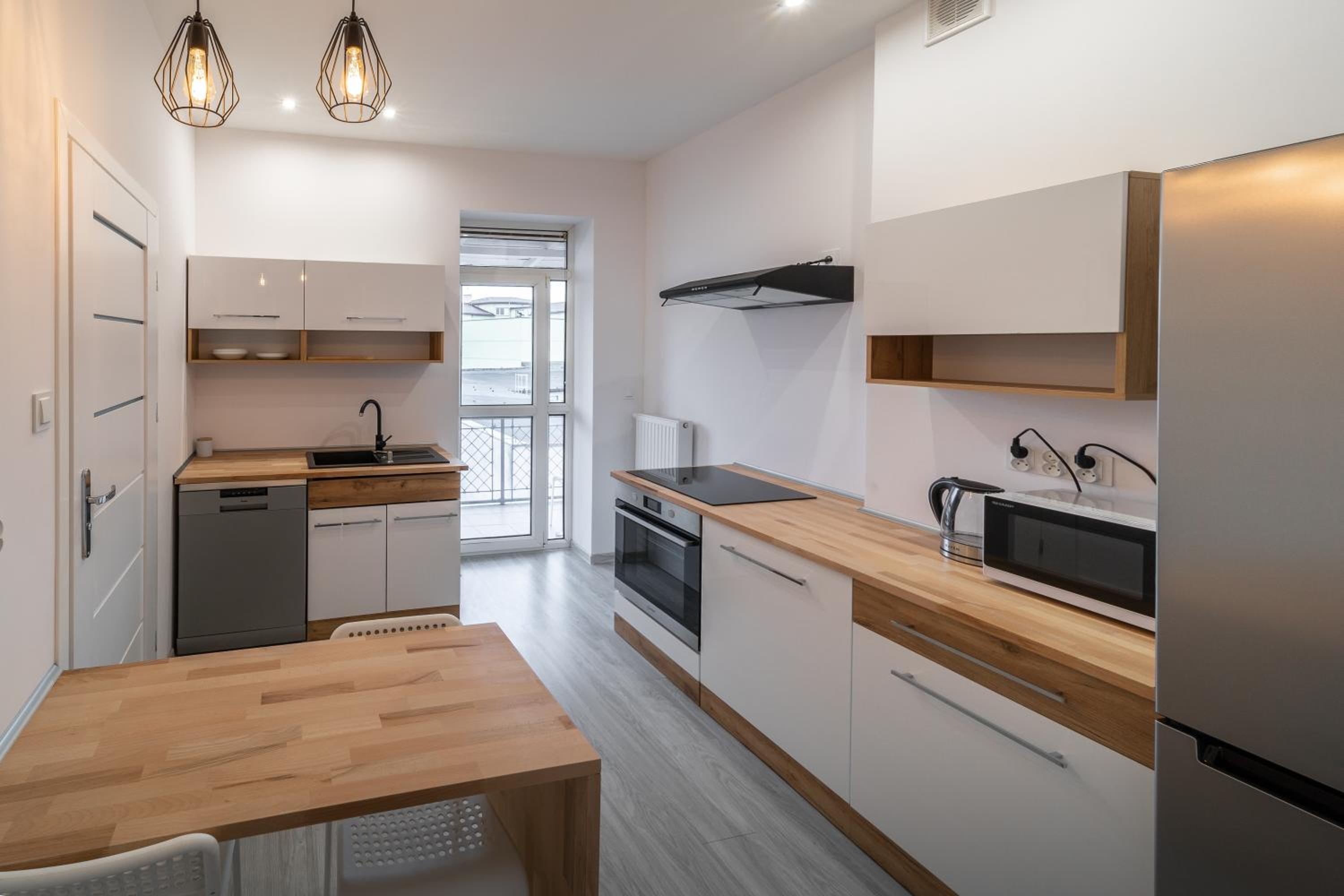 One-Bedroom Apartment - Photo 4
