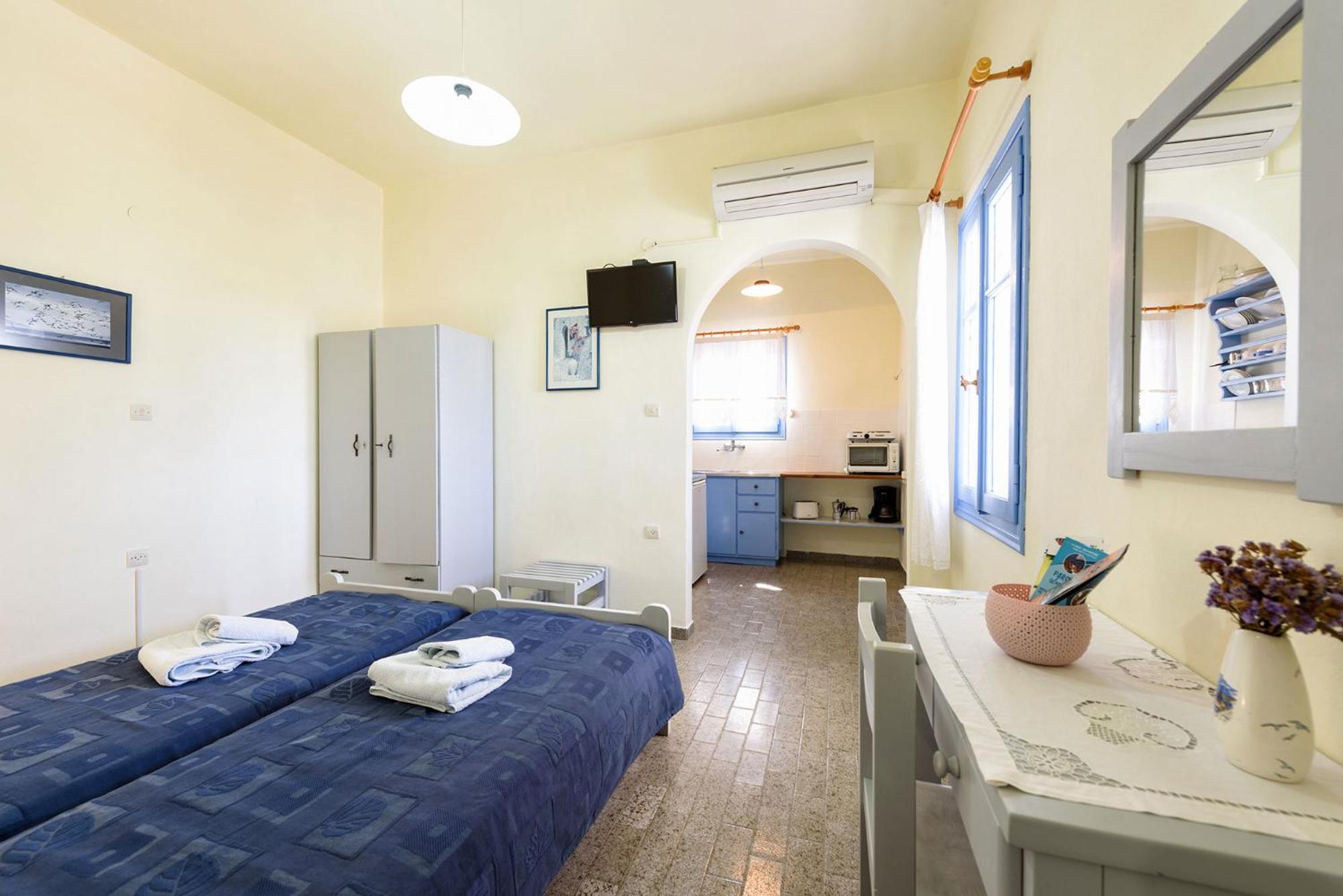 Two-Bedroom Apartment (4 Adults) - Photo 12
