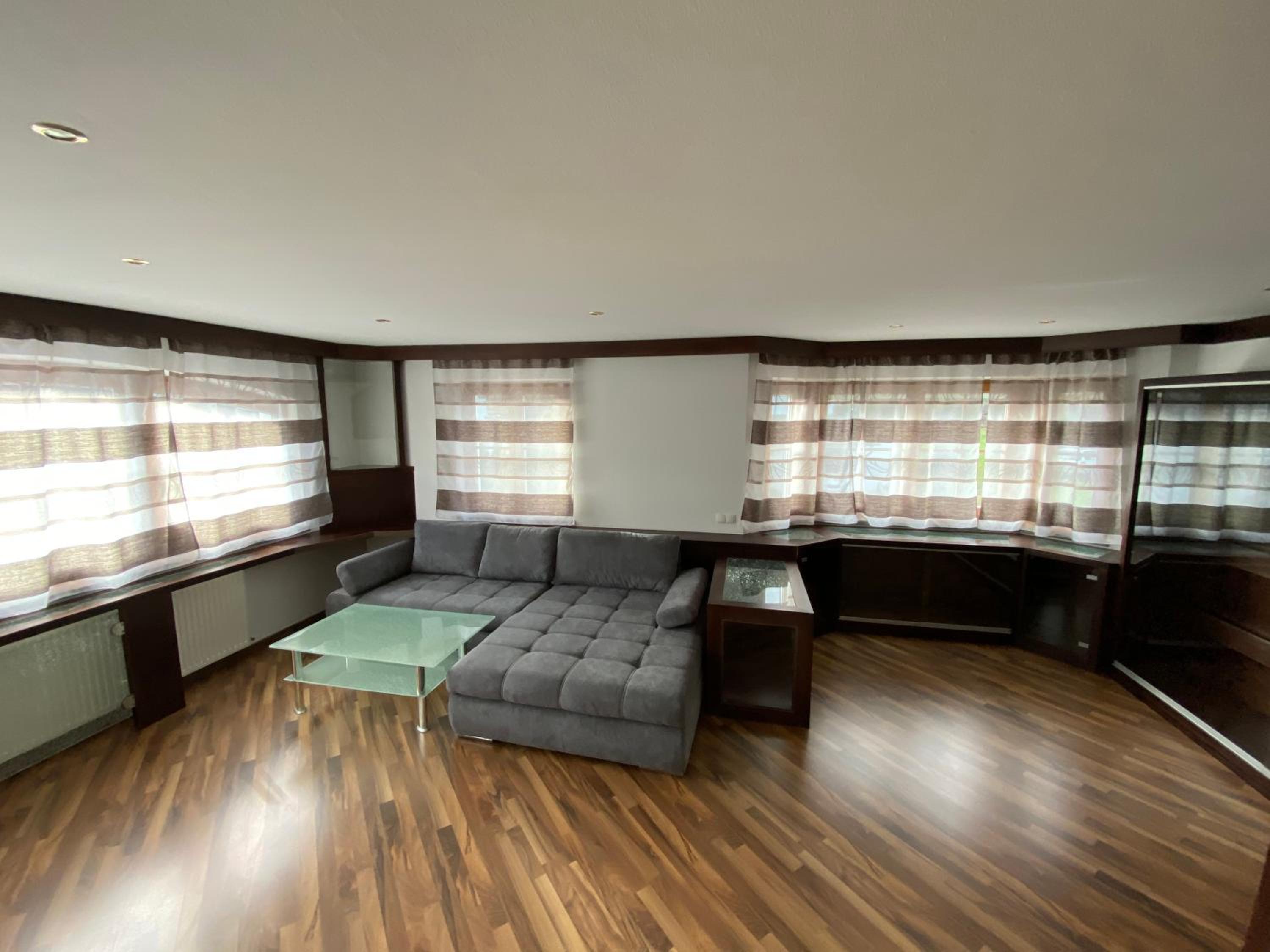 Apartment photo 1